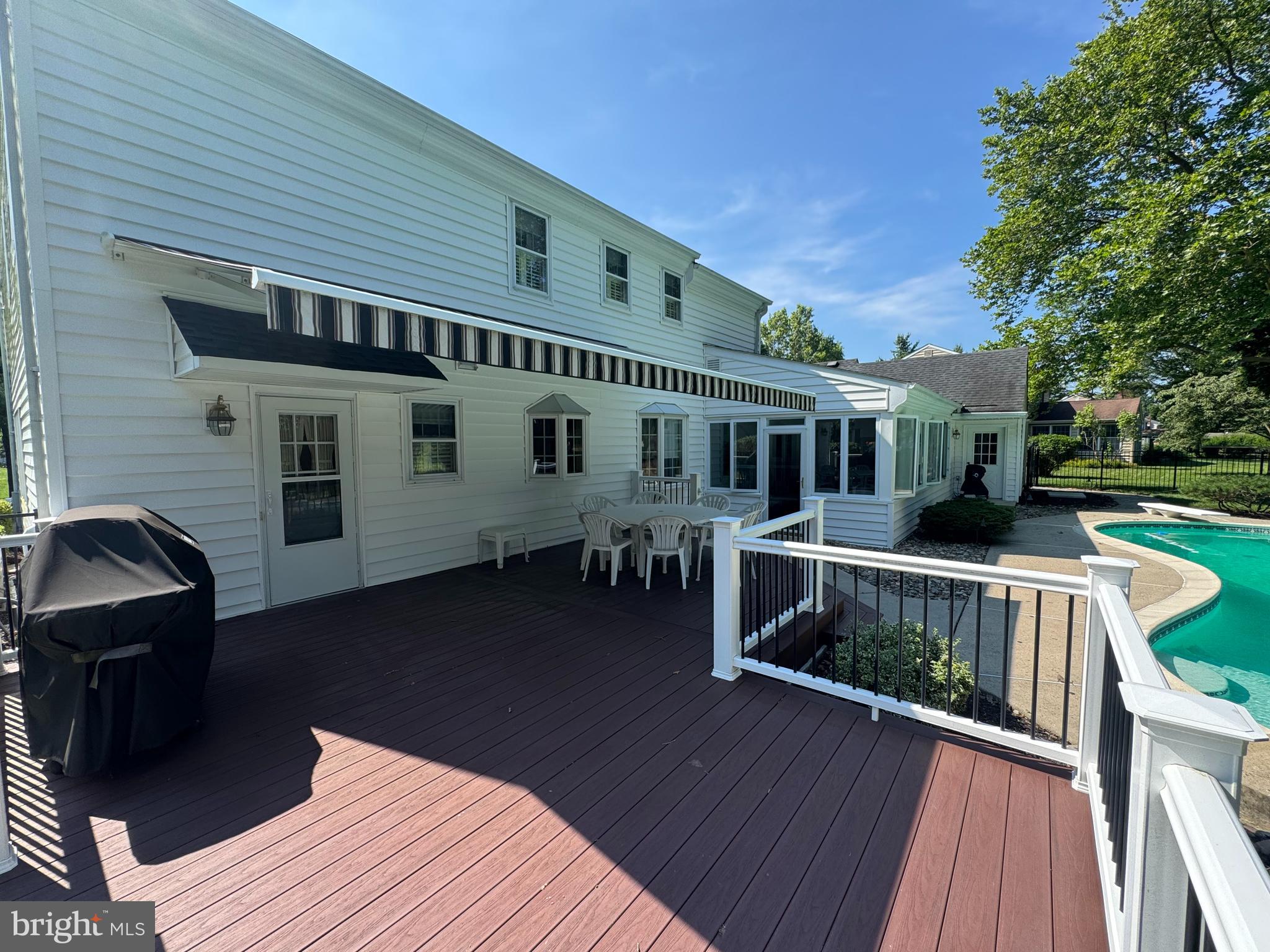 SHIRES CROSSING - Residential