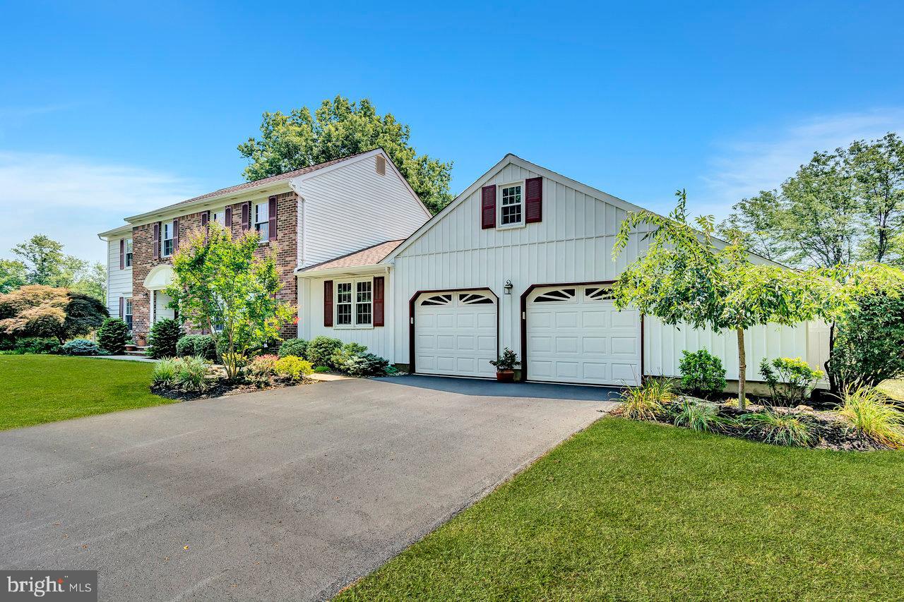 25 HIGHMONT DRIVE