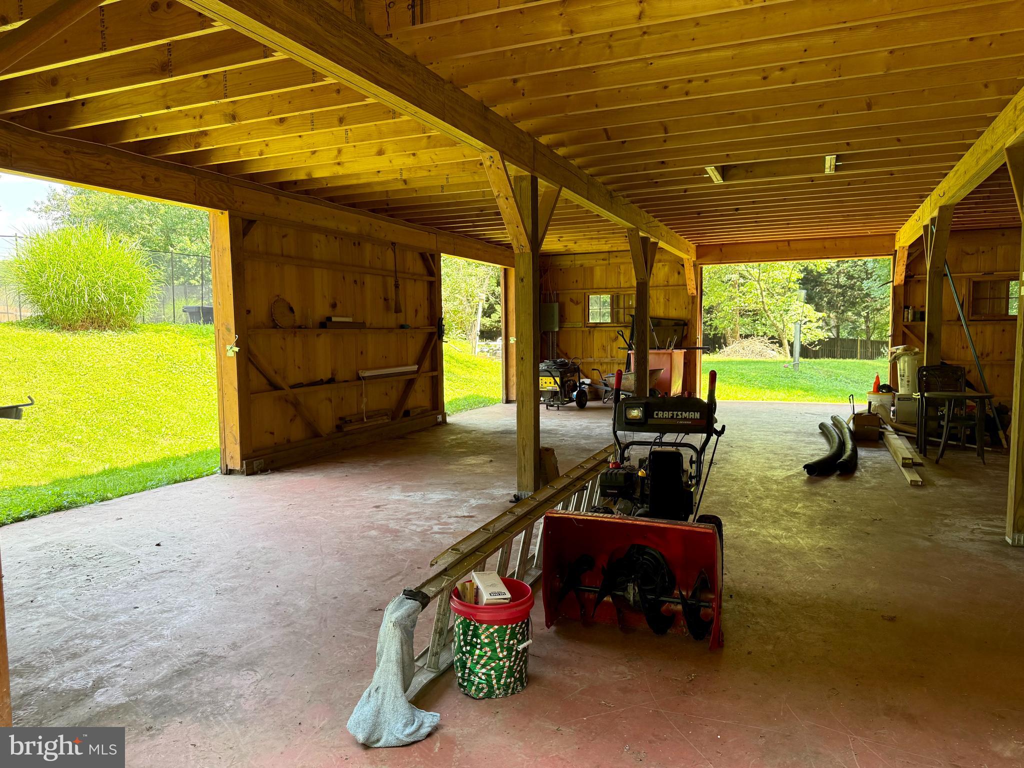 UPPER SENECA CREST - Residential