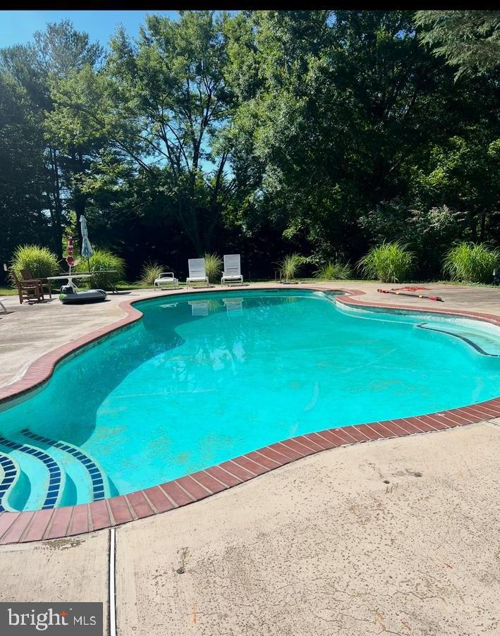 UPPER SENECA CREST - Residential