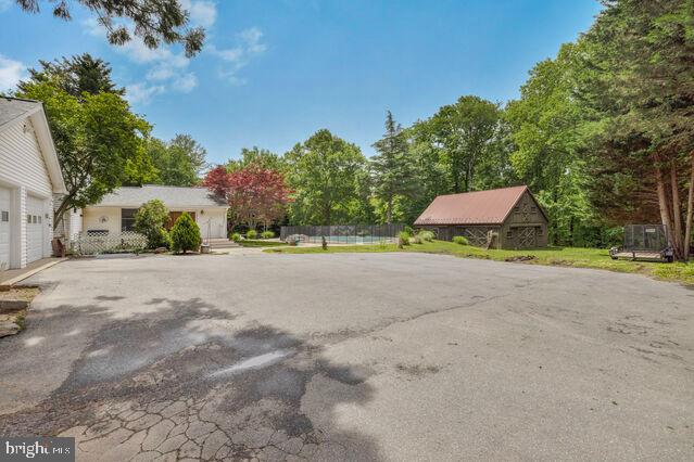 UPPER SENECA CREST - Residential