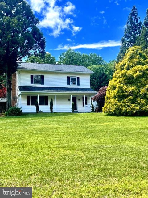 6 HILTON COURT GAITHERSBURG MD 20882