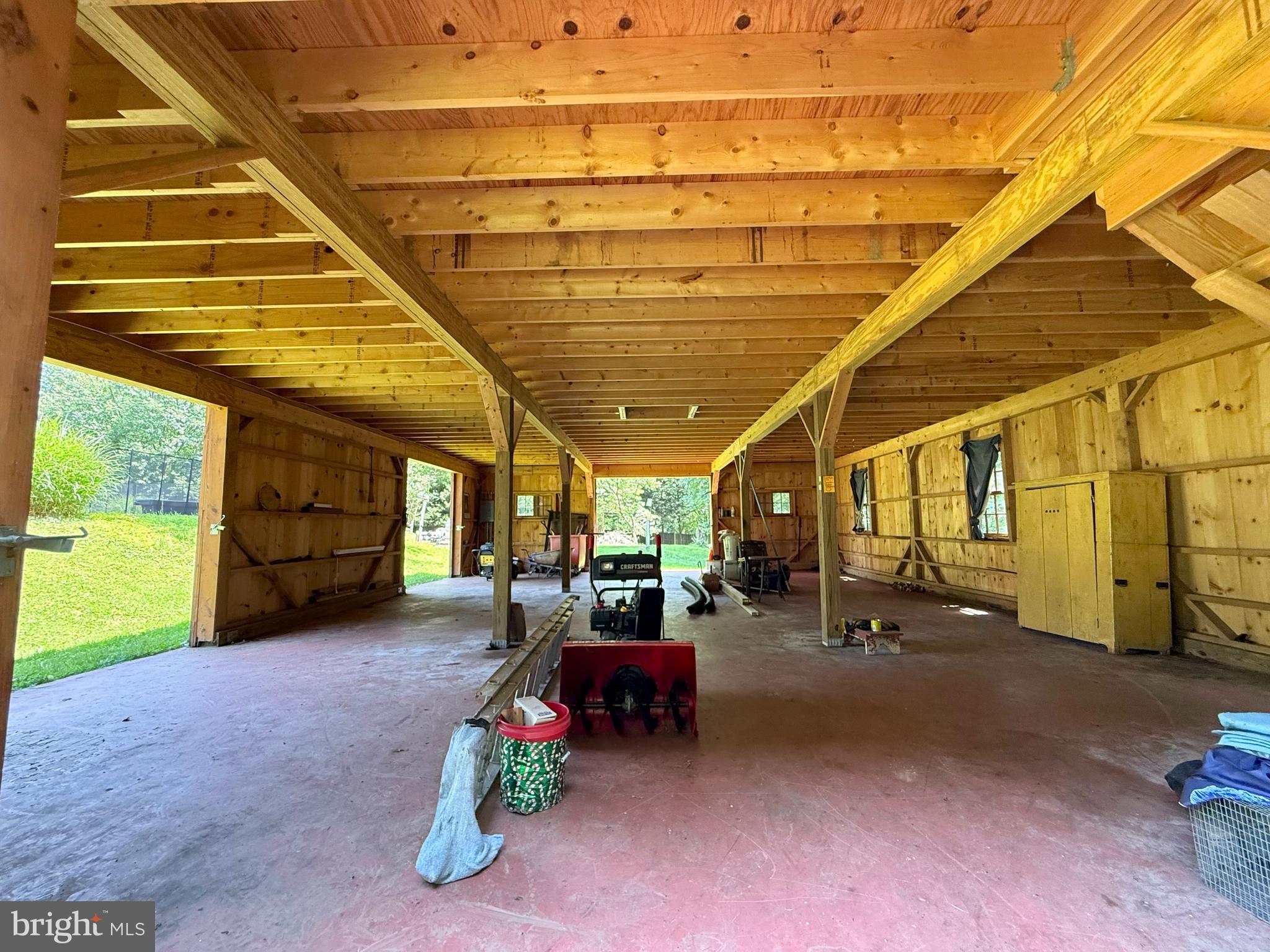 UPPER SENECA CREST - Residential