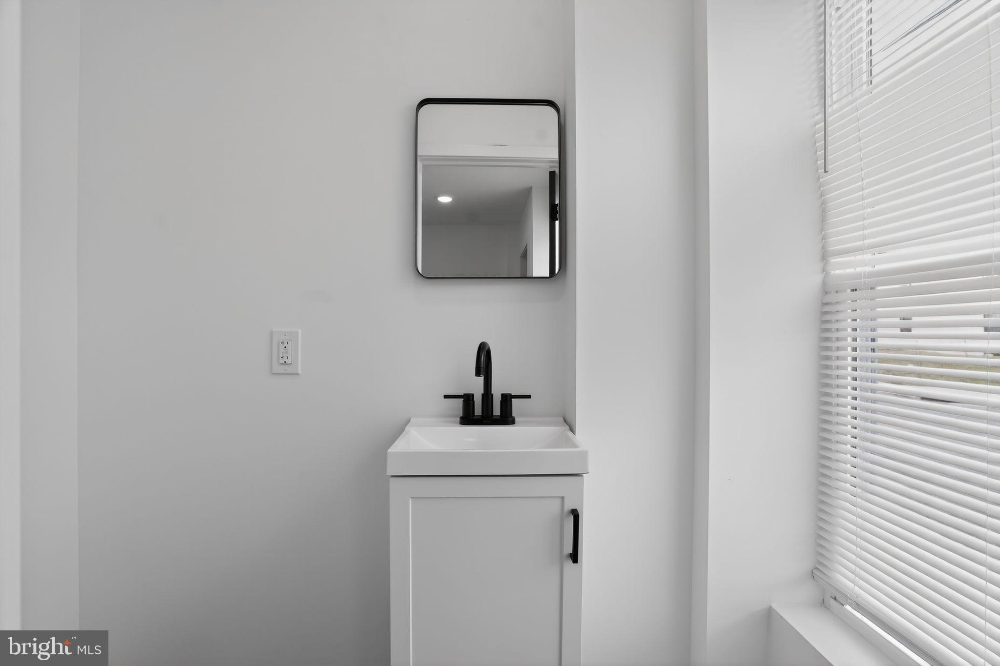 5101 HAWTHORNE STREET