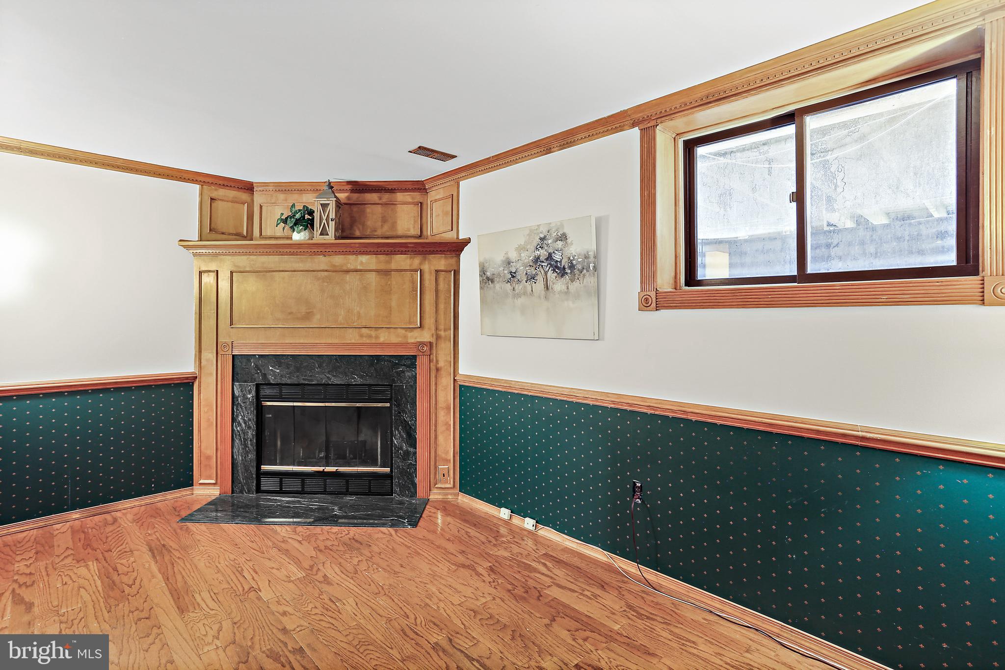 ASPENWOOD - Residential