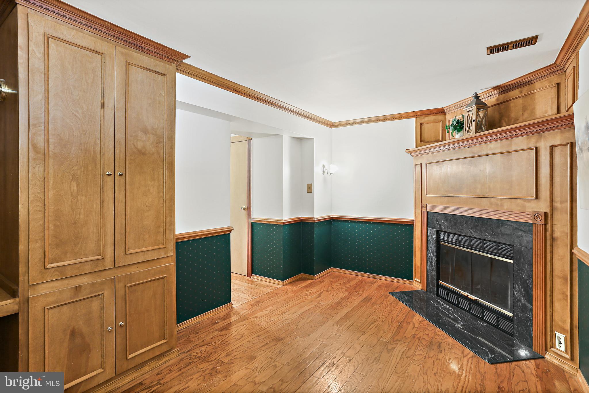 ASPENWOOD - Residential