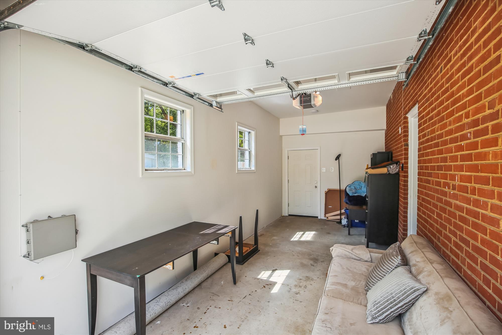 NORTH SPRINGFIELD - Residential