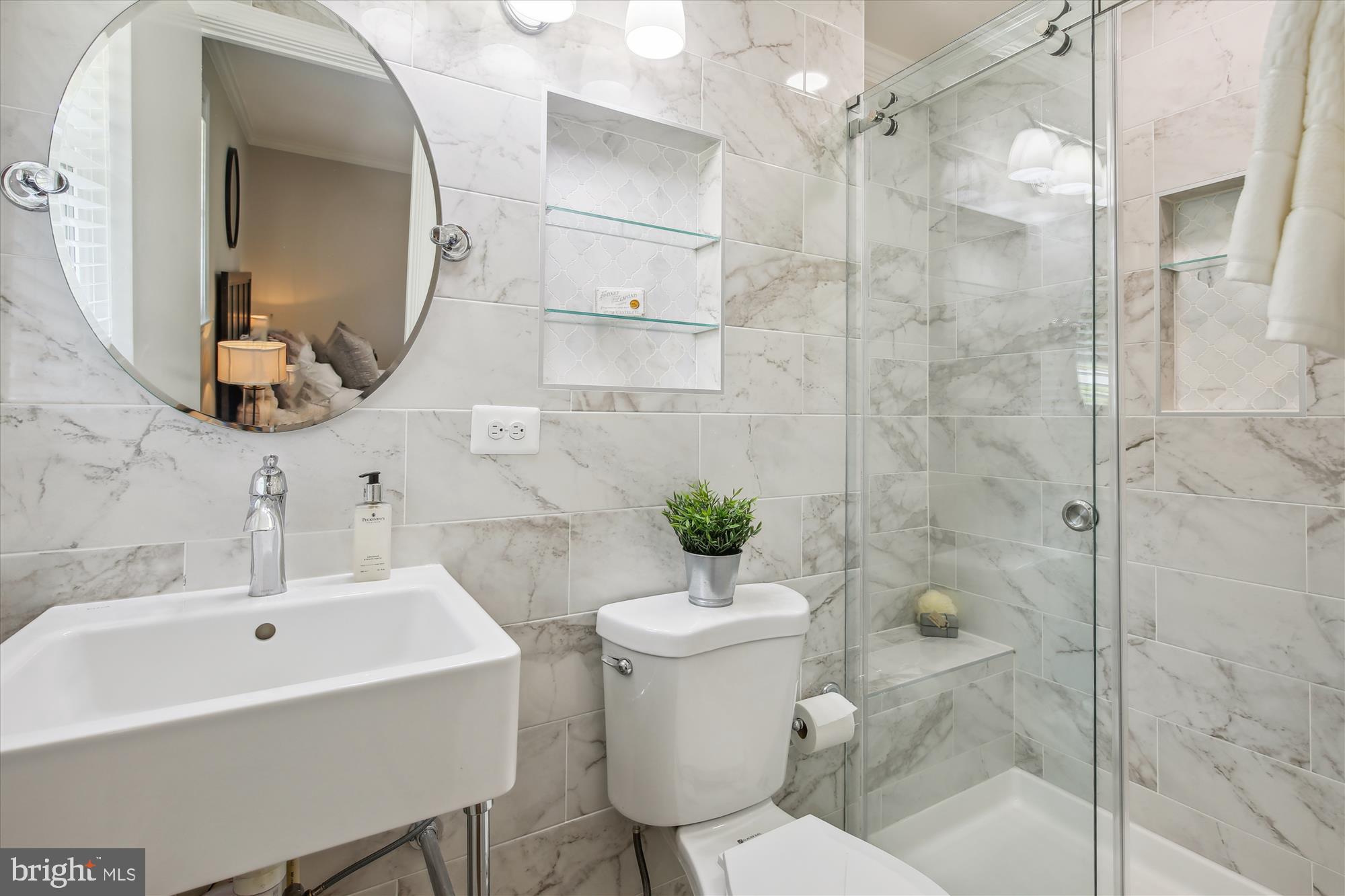 NORTH SPRINGFIELD - Residential