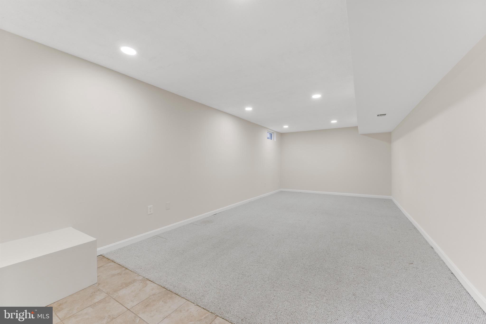 THE PROVINCES - Residential