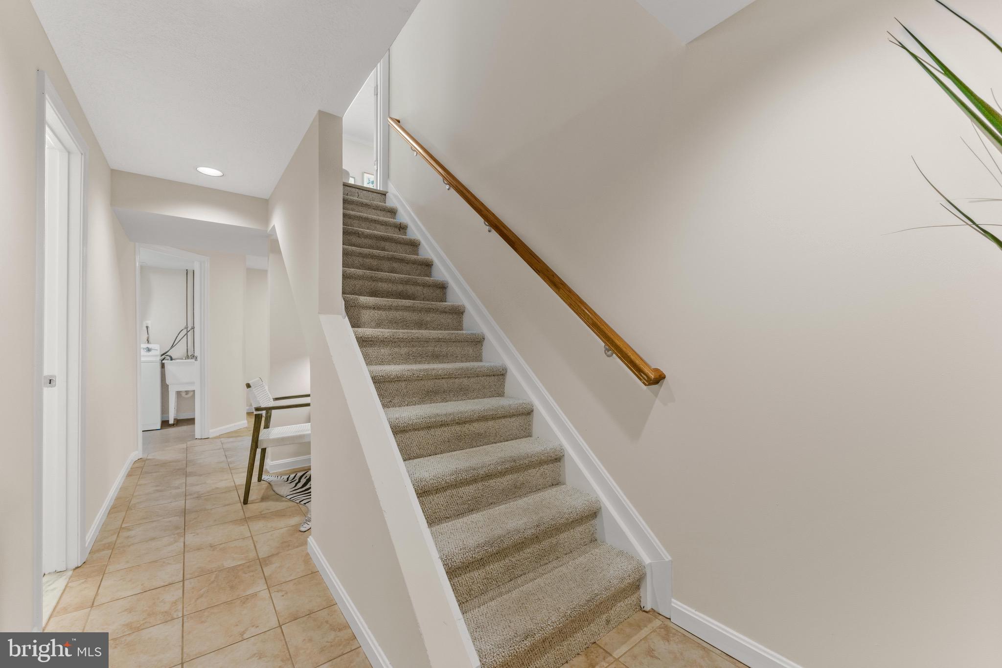 THE PROVINCES - Residential