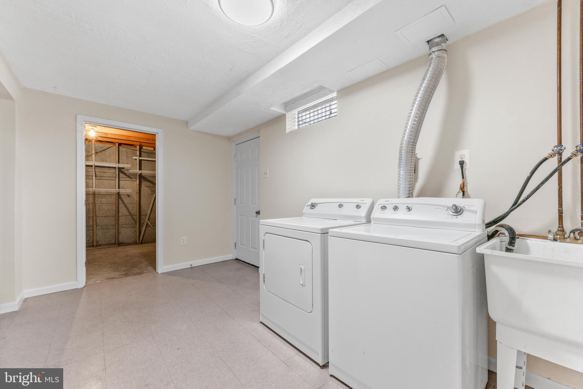 THE PROVINCES - Residential