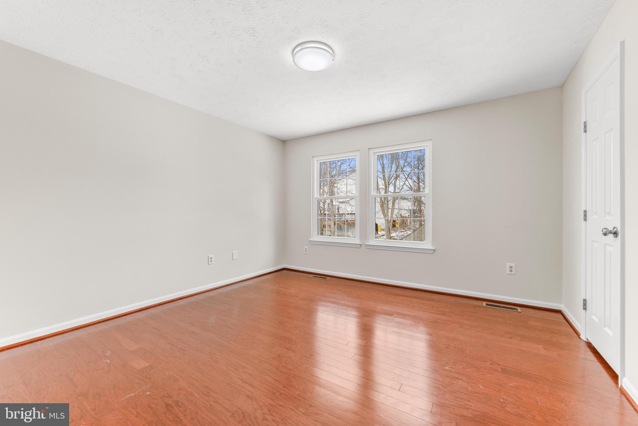 THE PROVINCES - Residential