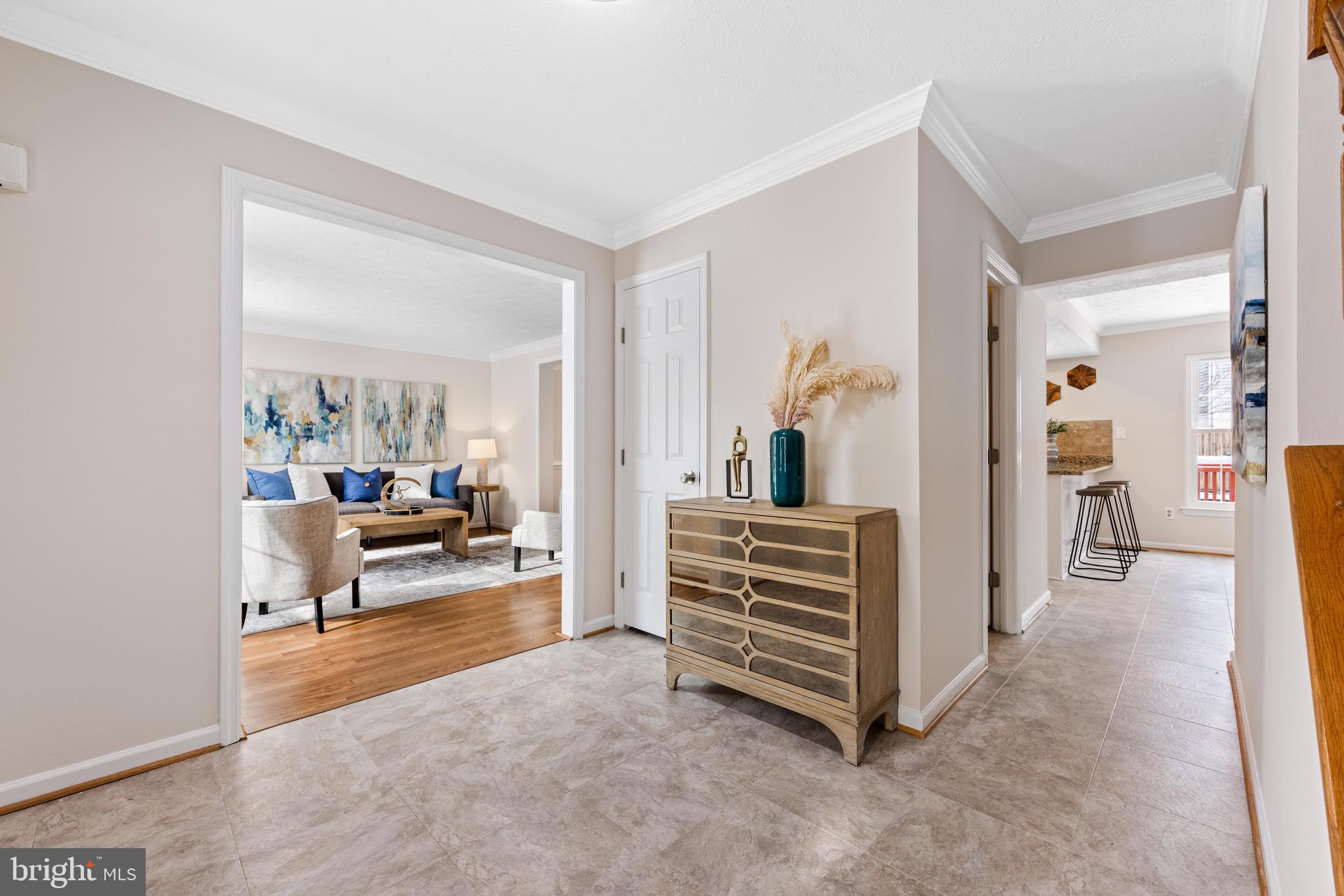 THE PROVINCES - Residential