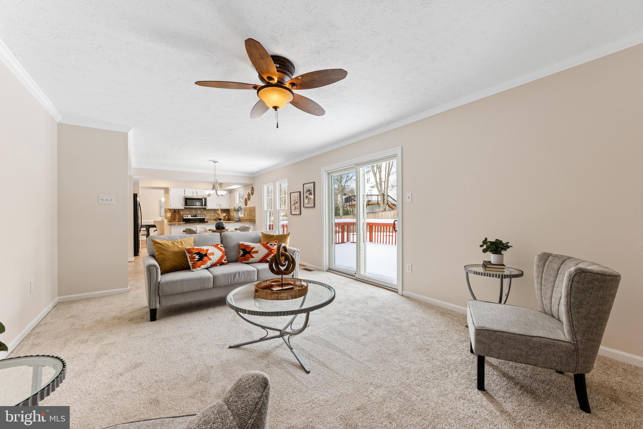 THE PROVINCES - Residential