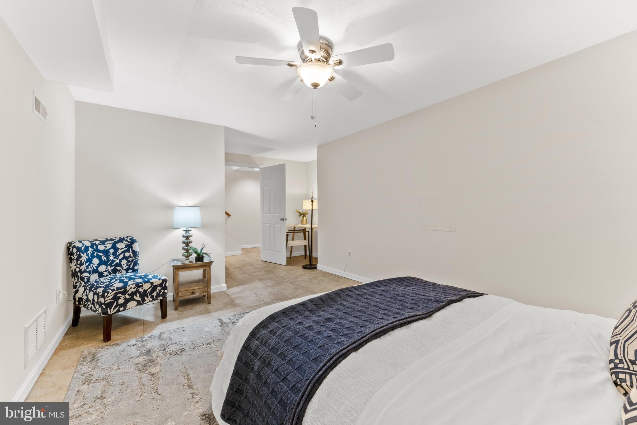 THE PROVINCES - Residential