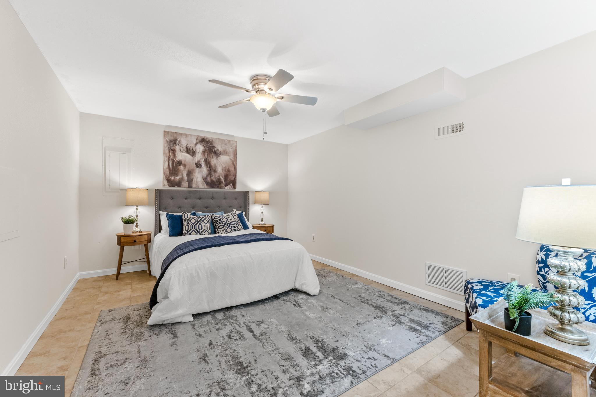 THE PROVINCES - Residential