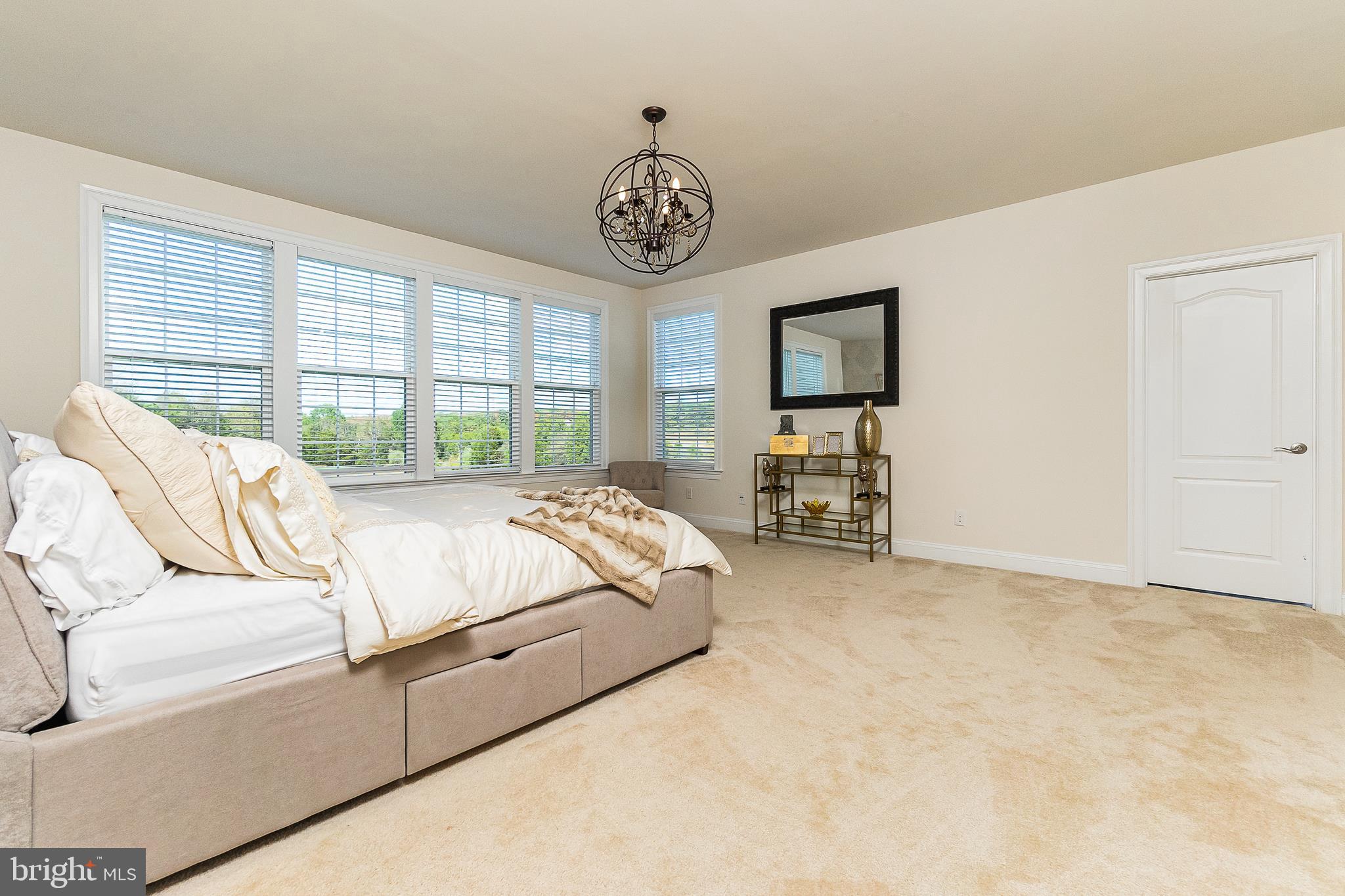 HUNTERS POND - Residential