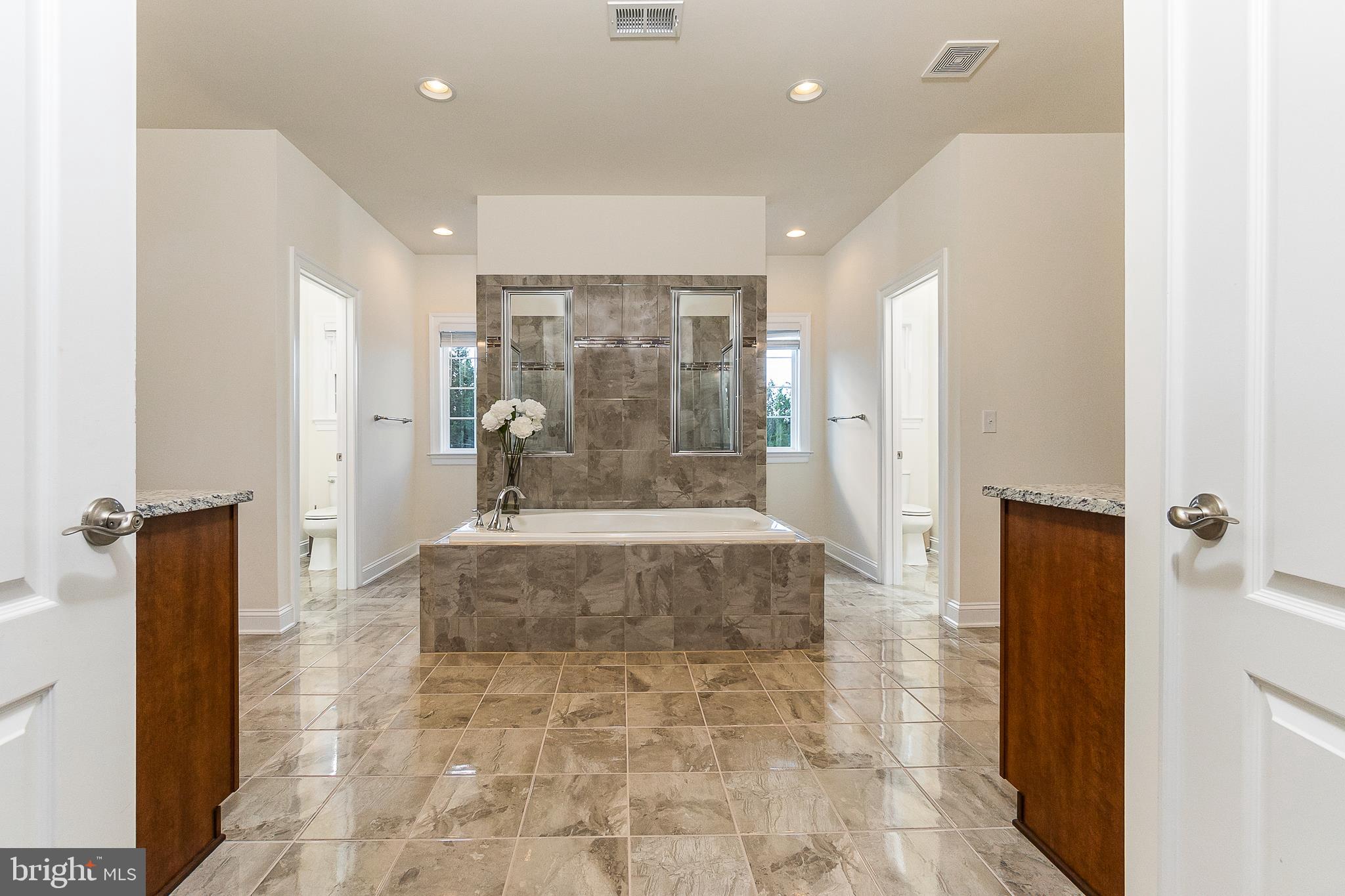 HUNTERS POND - Residential