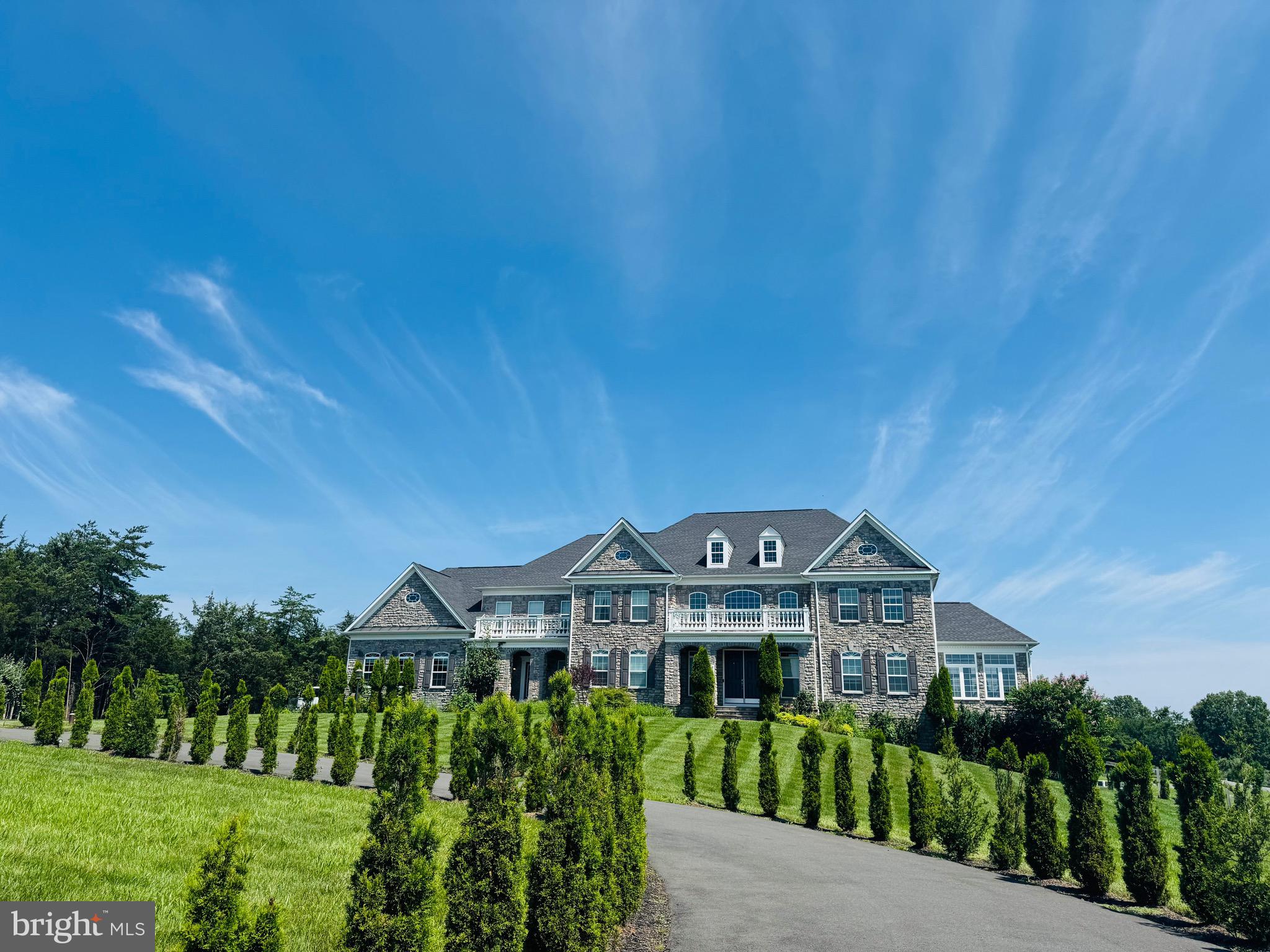 HUNTERS POND - Residential