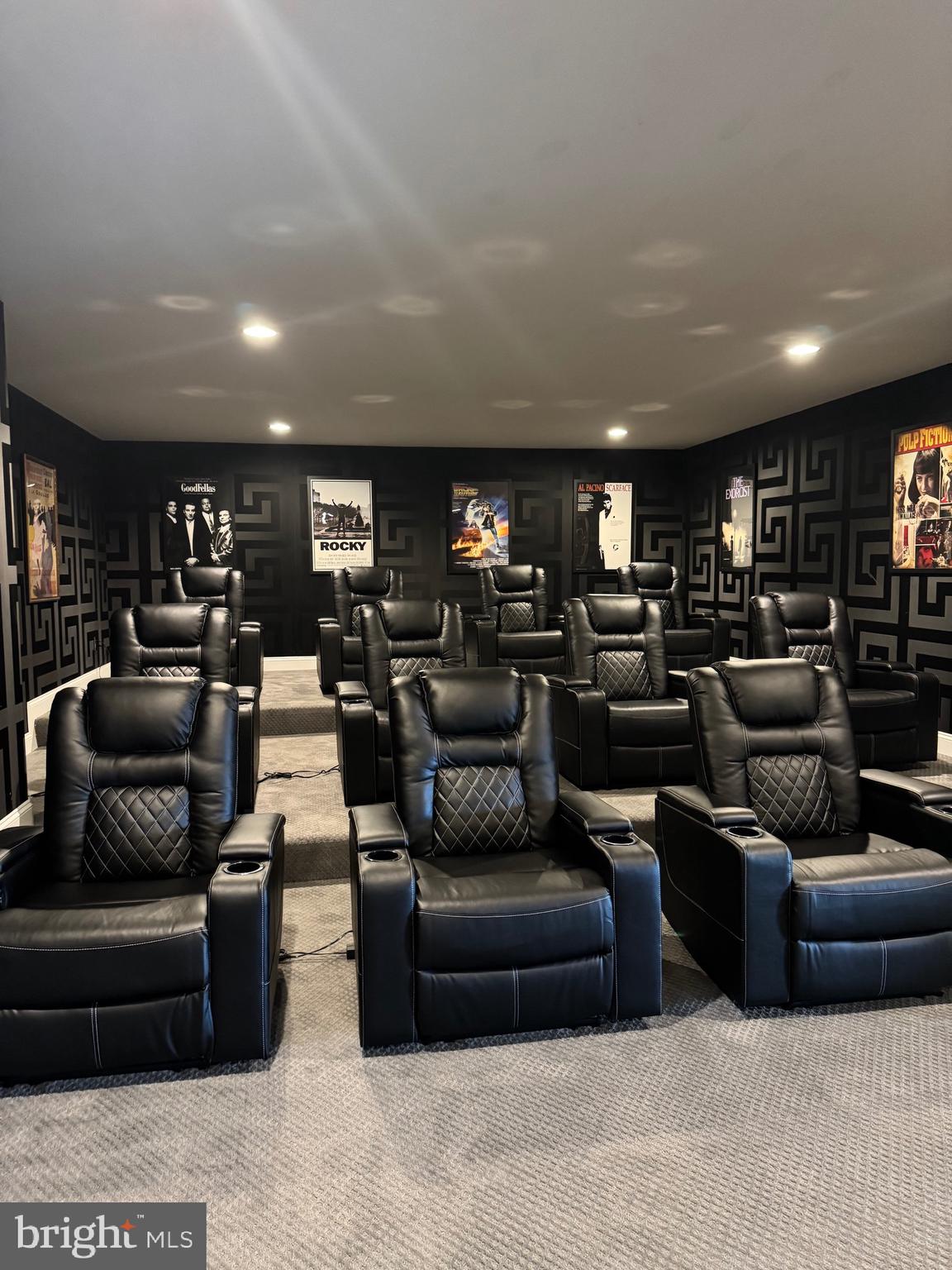 HUNTERS POND - Residential