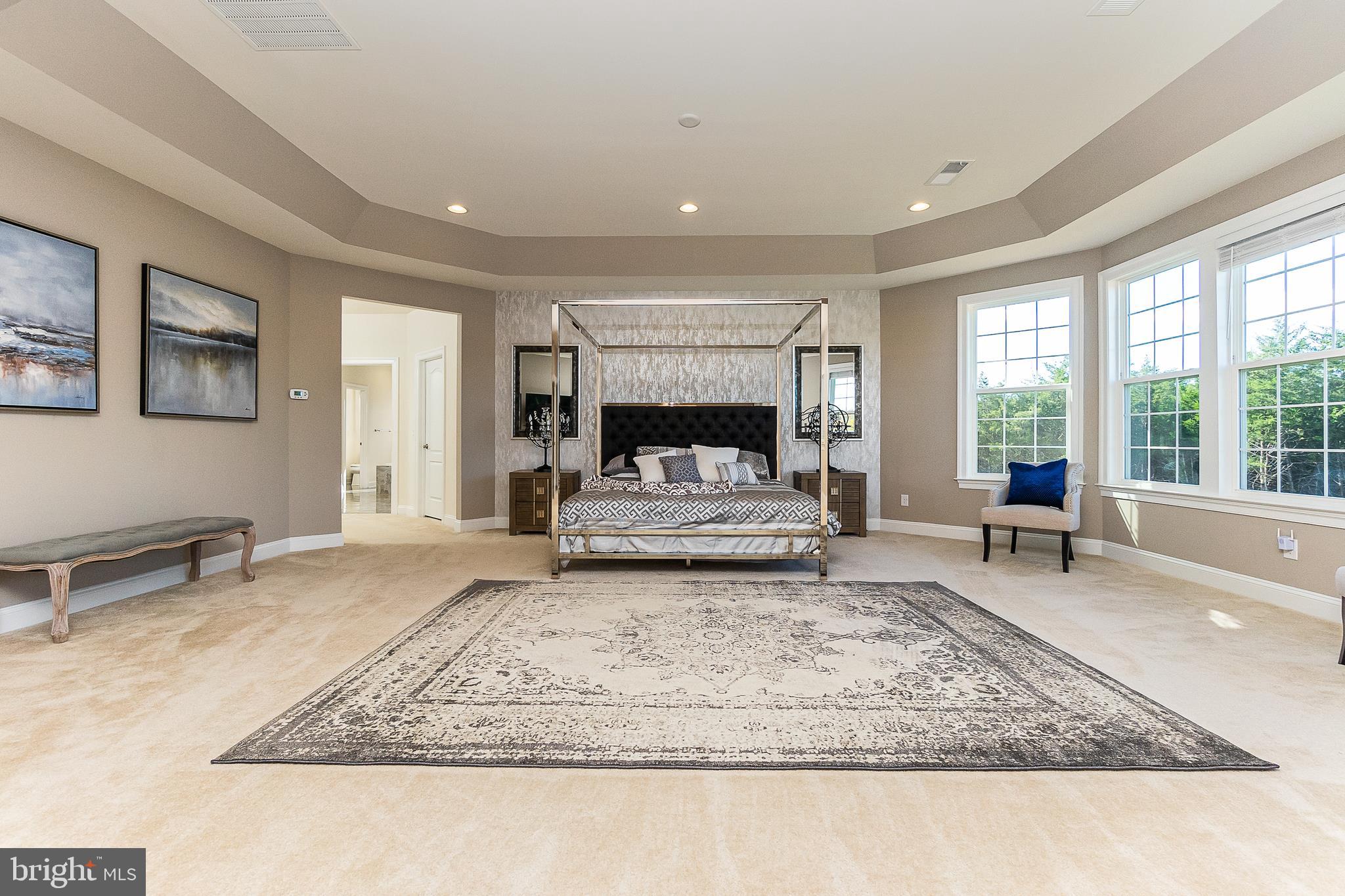 HUNTERS POND - Residential