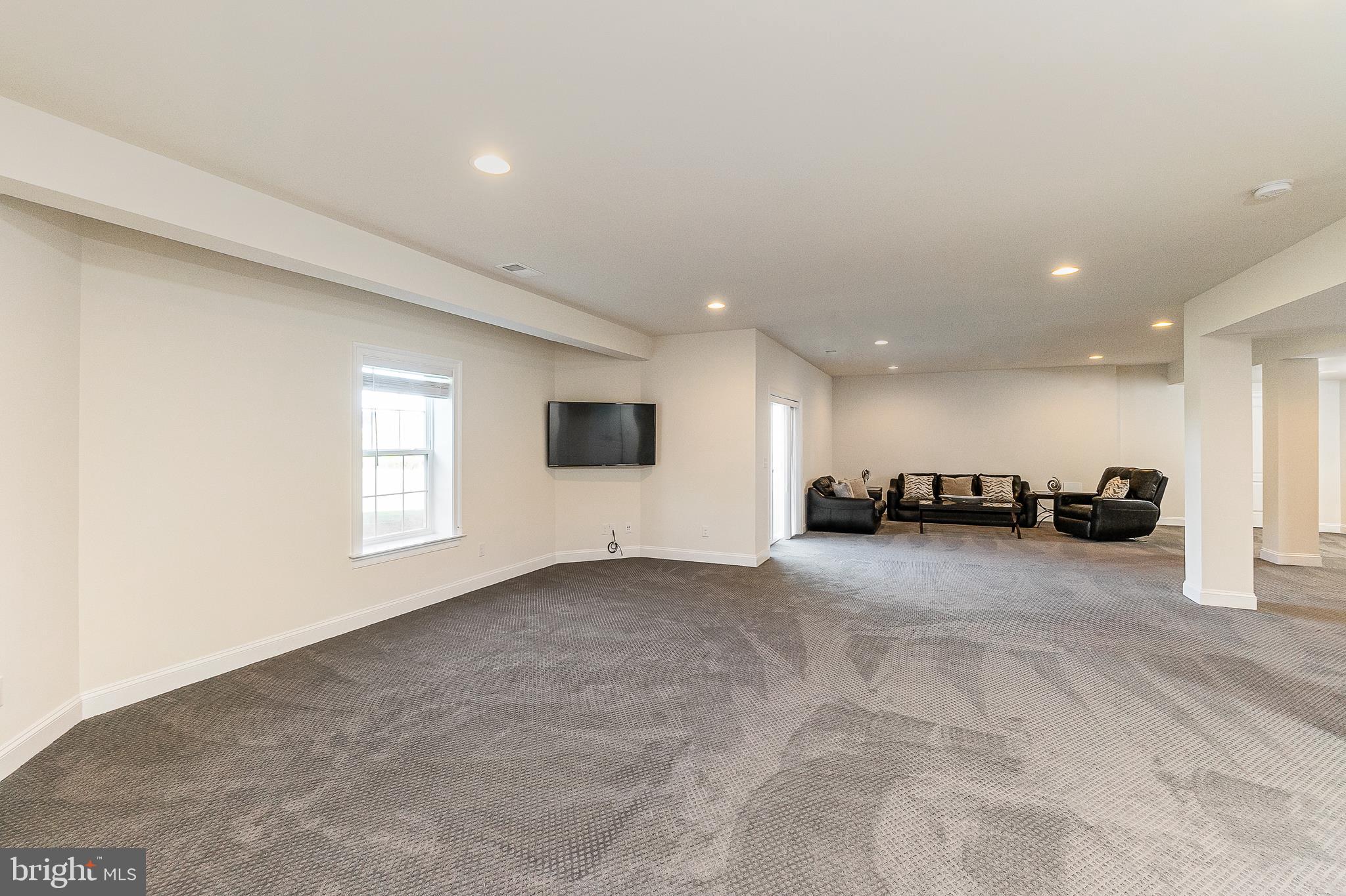 HUNTERS POND - Residential