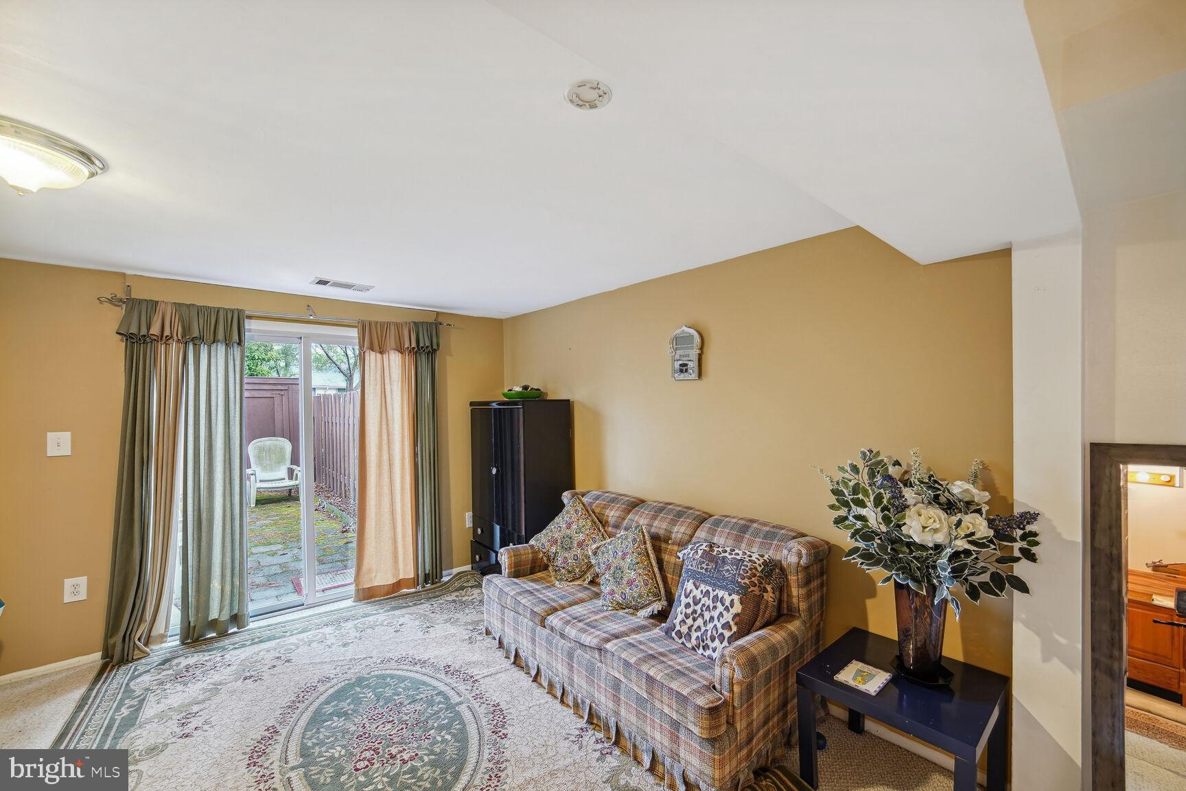 LONGFELLOW - Residential