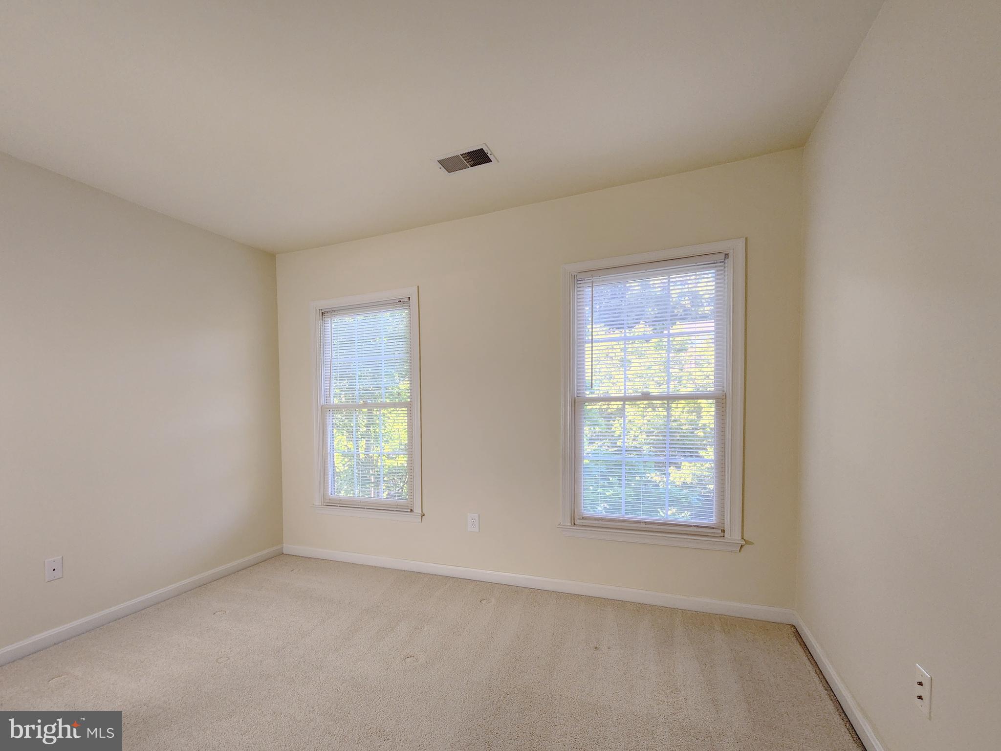 VIRGINIA CENTER - Residential Lease