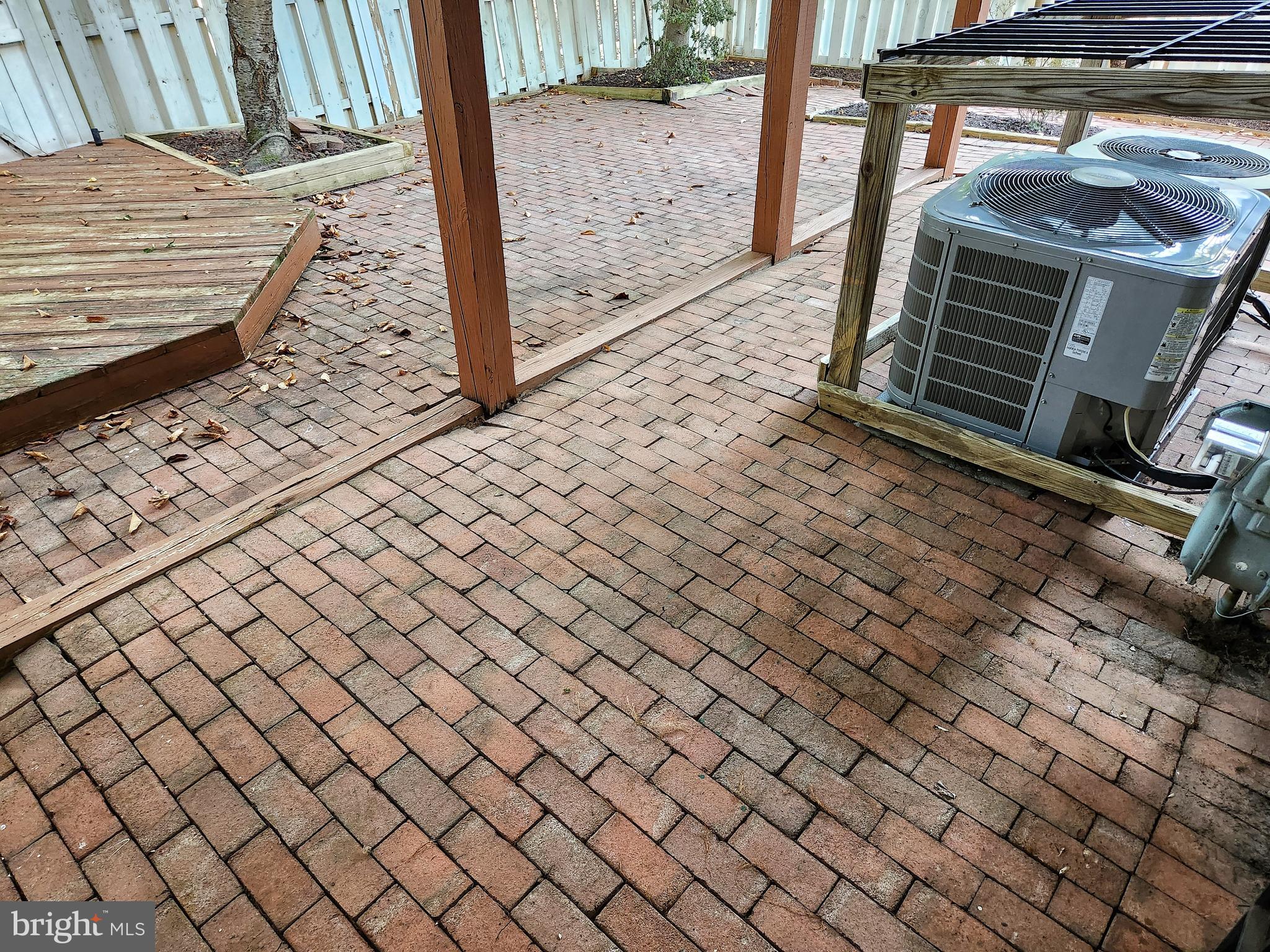 VIRGINIA CENTER - Residential Lease