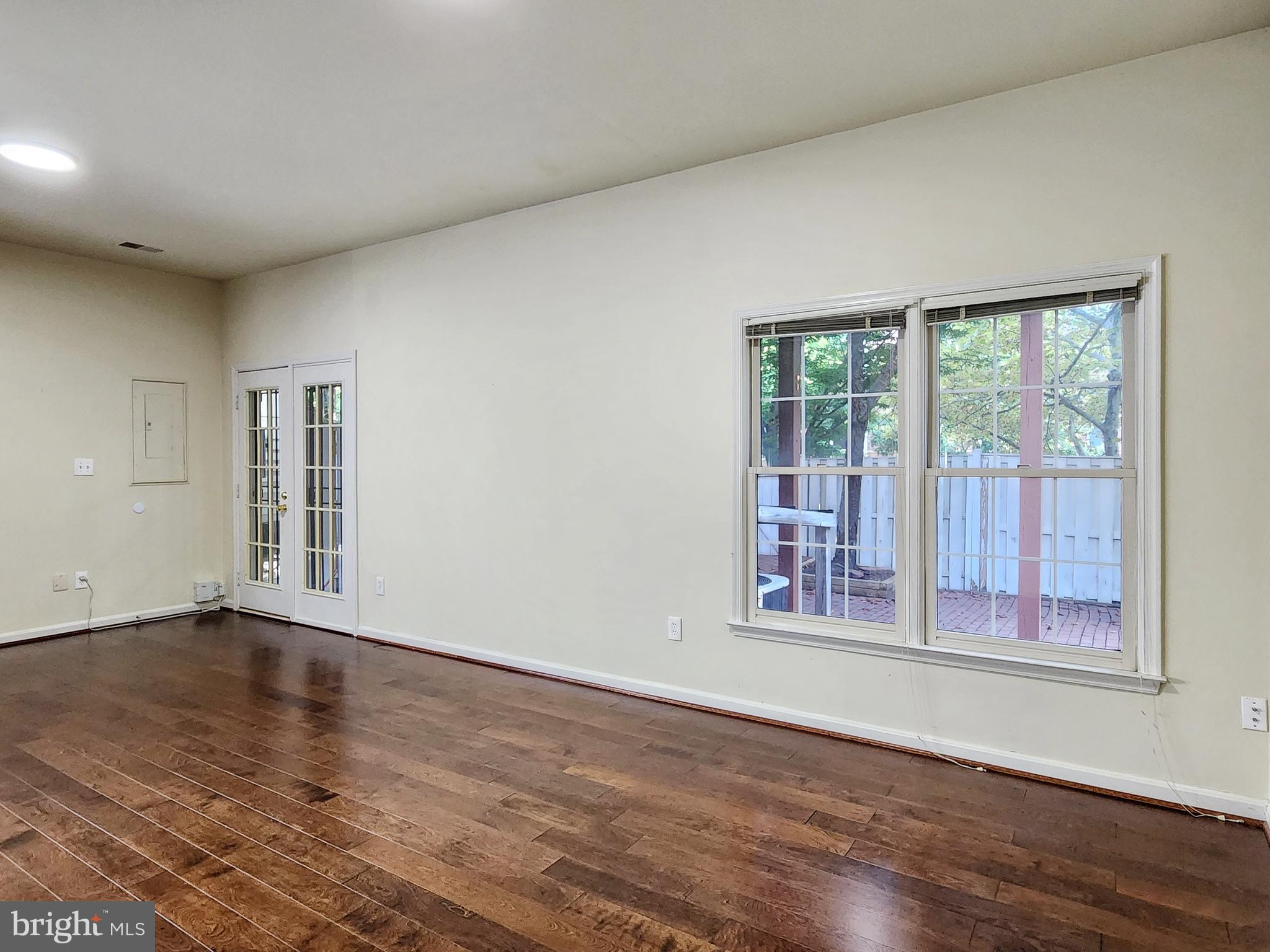 VIRGINIA CENTER - Residential Lease