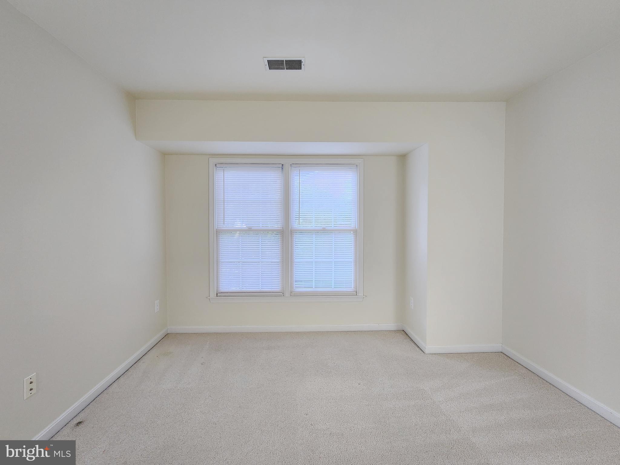 VIRGINIA CENTER - Residential Lease