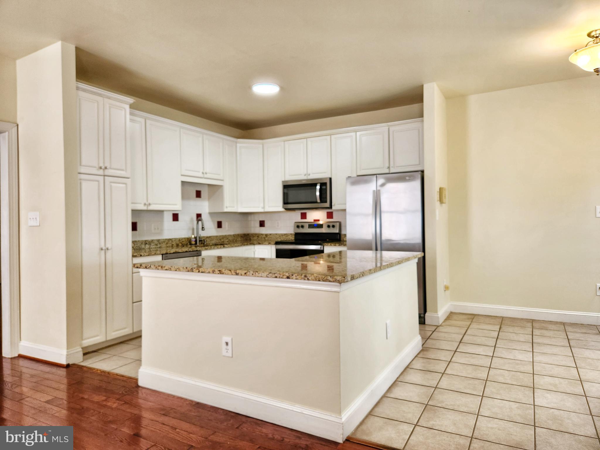 VIRGINIA CENTER - Residential Lease