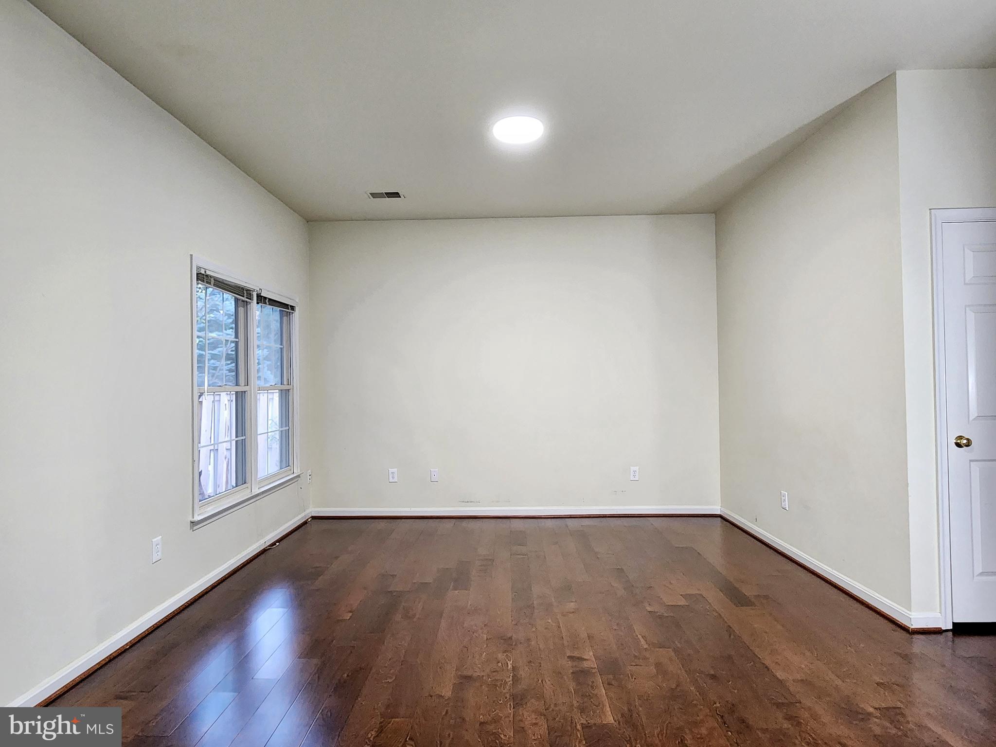 VIRGINIA CENTER - Residential Lease