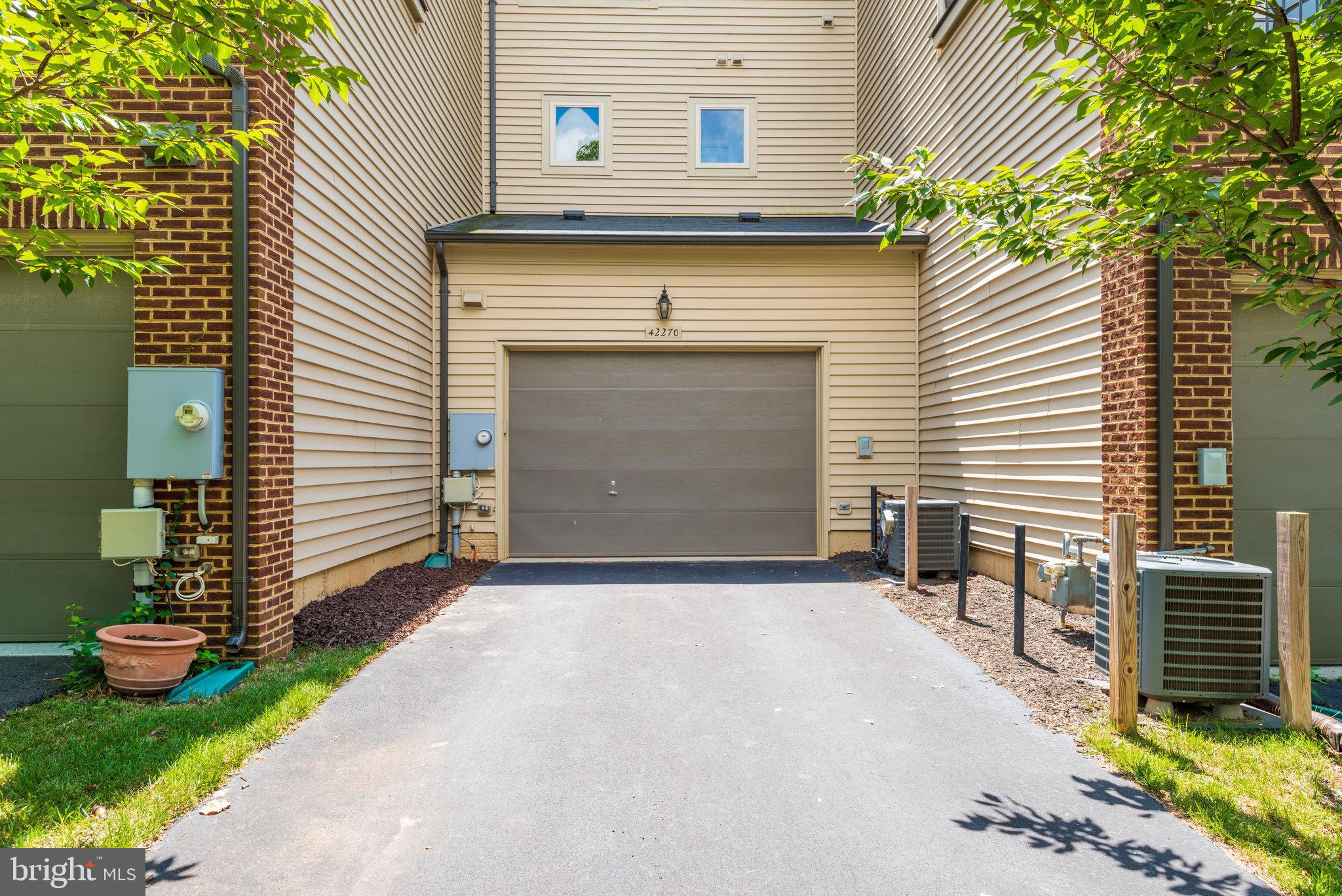 BRAMBLETON TOWN CTR RESI - Residential Lease