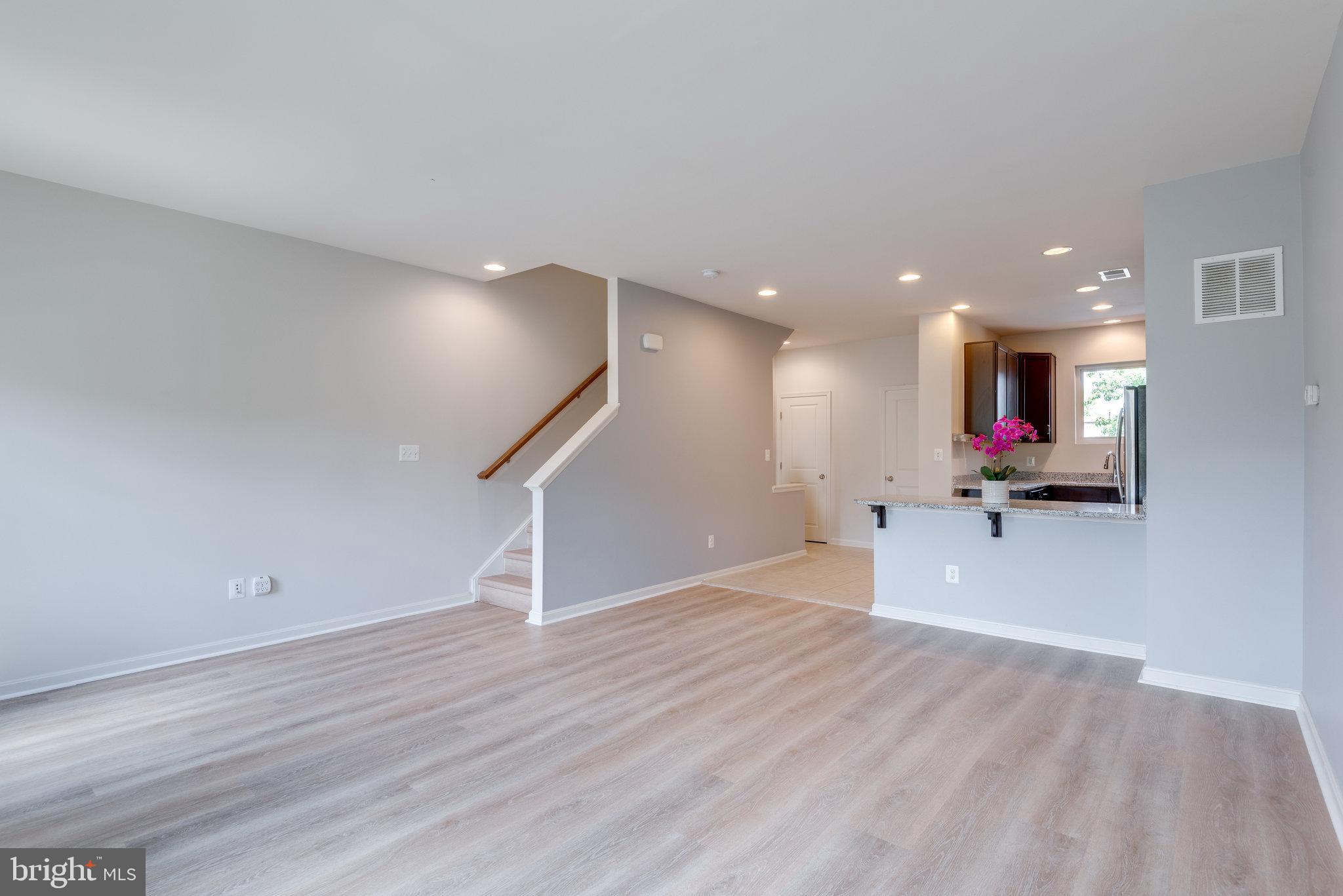 BRAMBLETON TOWN CTR RESI - Residential Lease