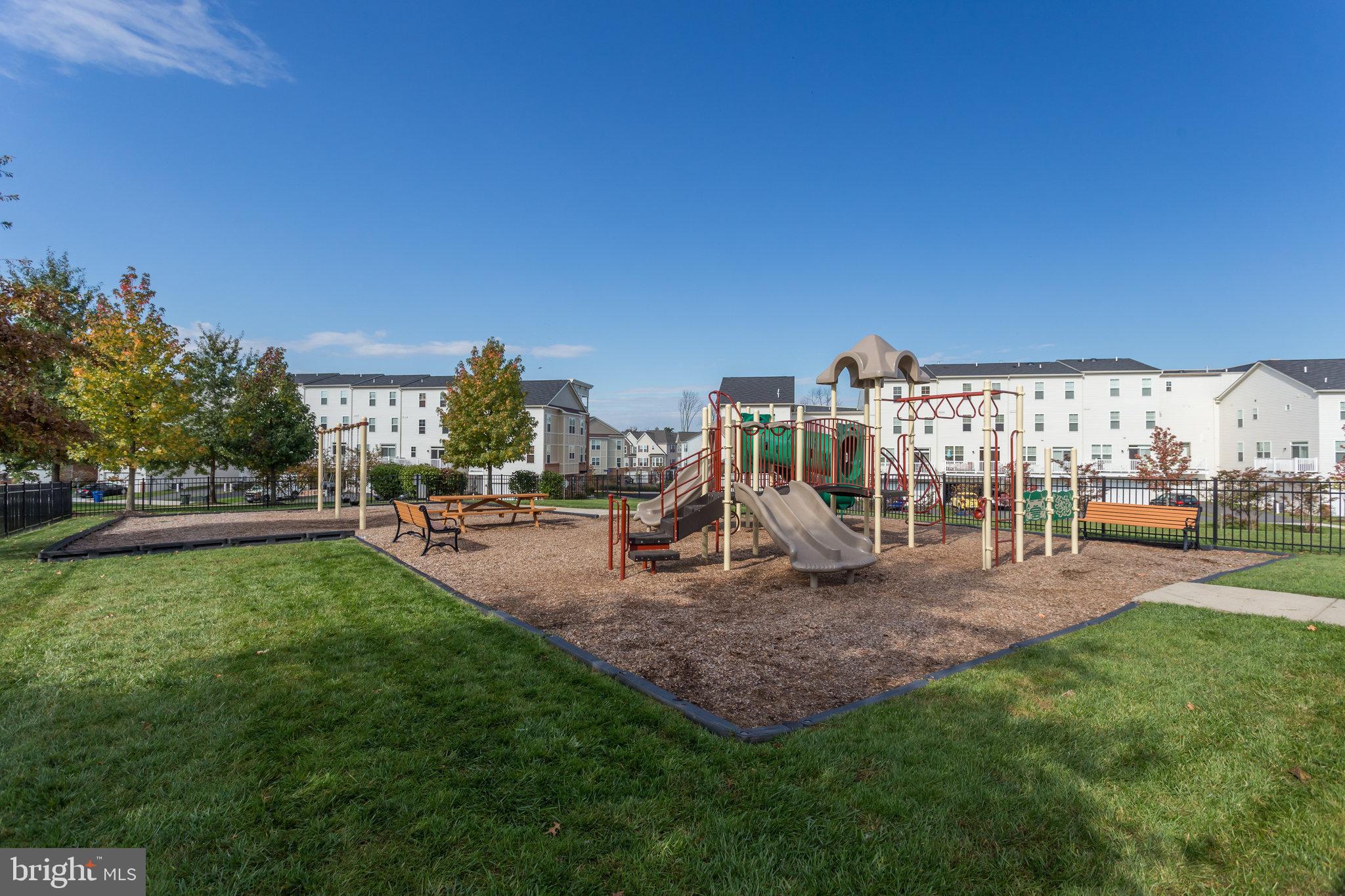 BRAMBLETON TOWN CTR RESI - Residential Lease