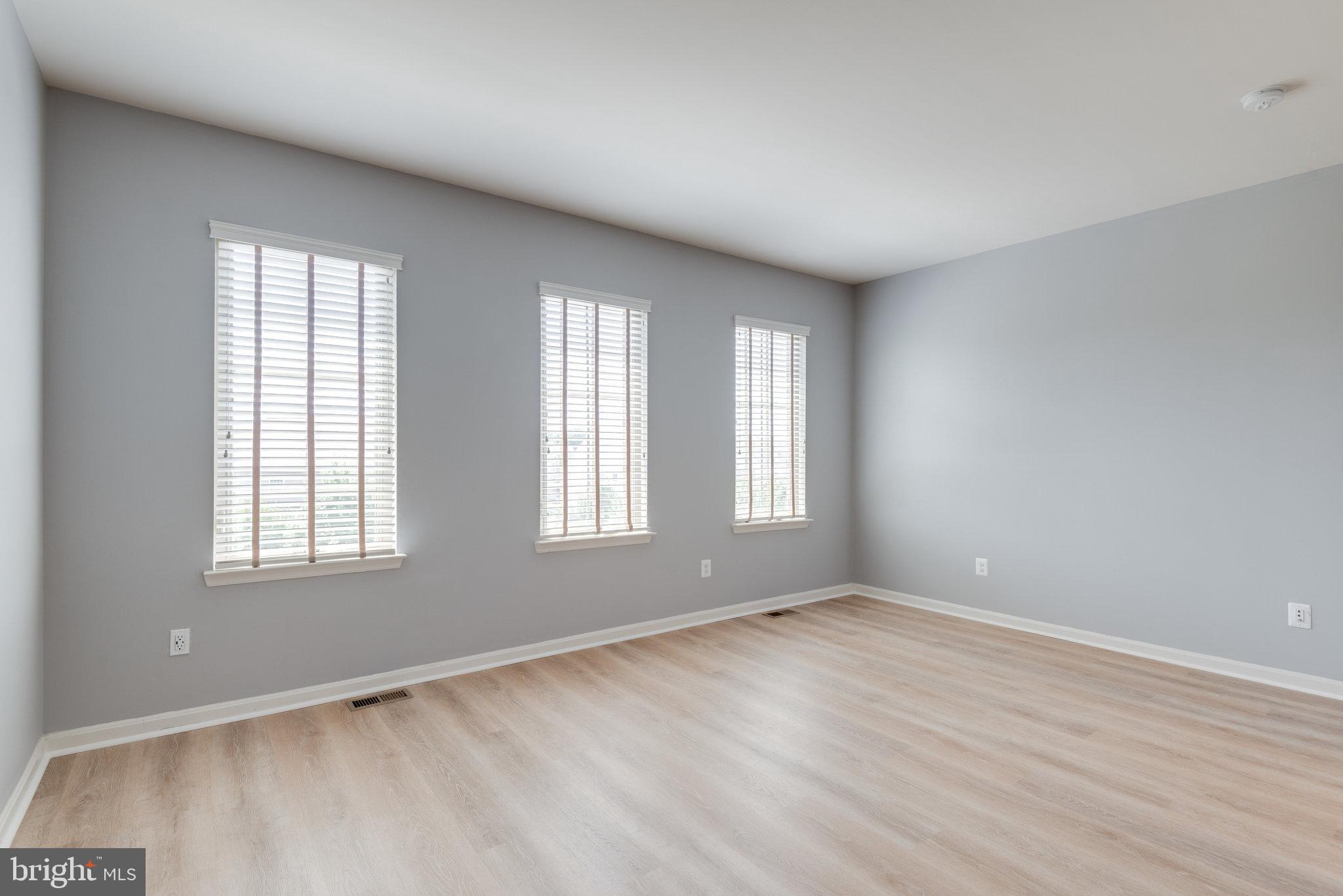 BRAMBLETON TOWN CTR RESI - Residential Lease