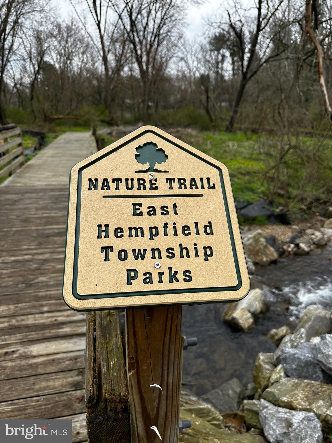 SCHOOL LANE HILLS - Land