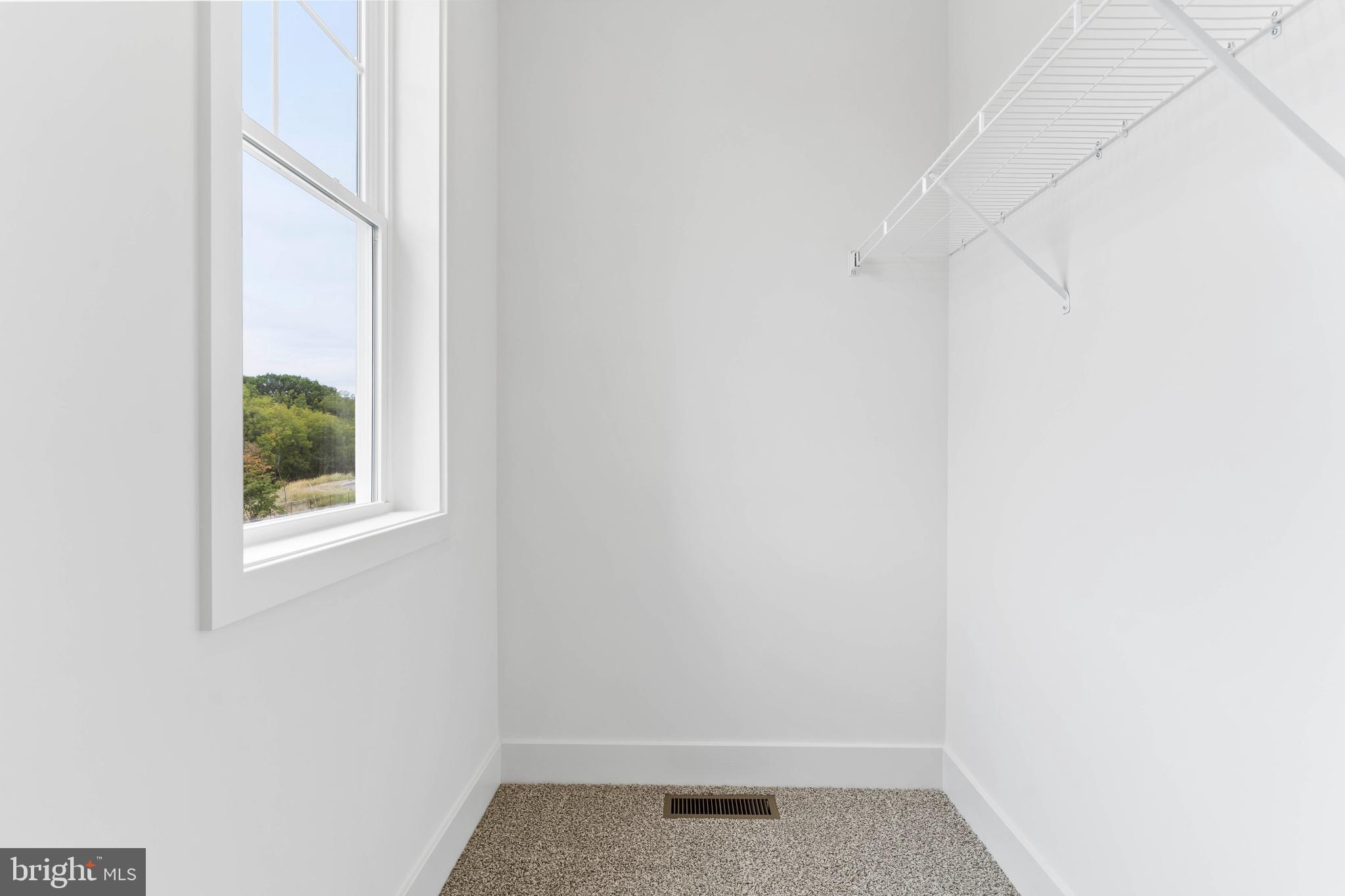 WILSHIRE ESTATES - Residential