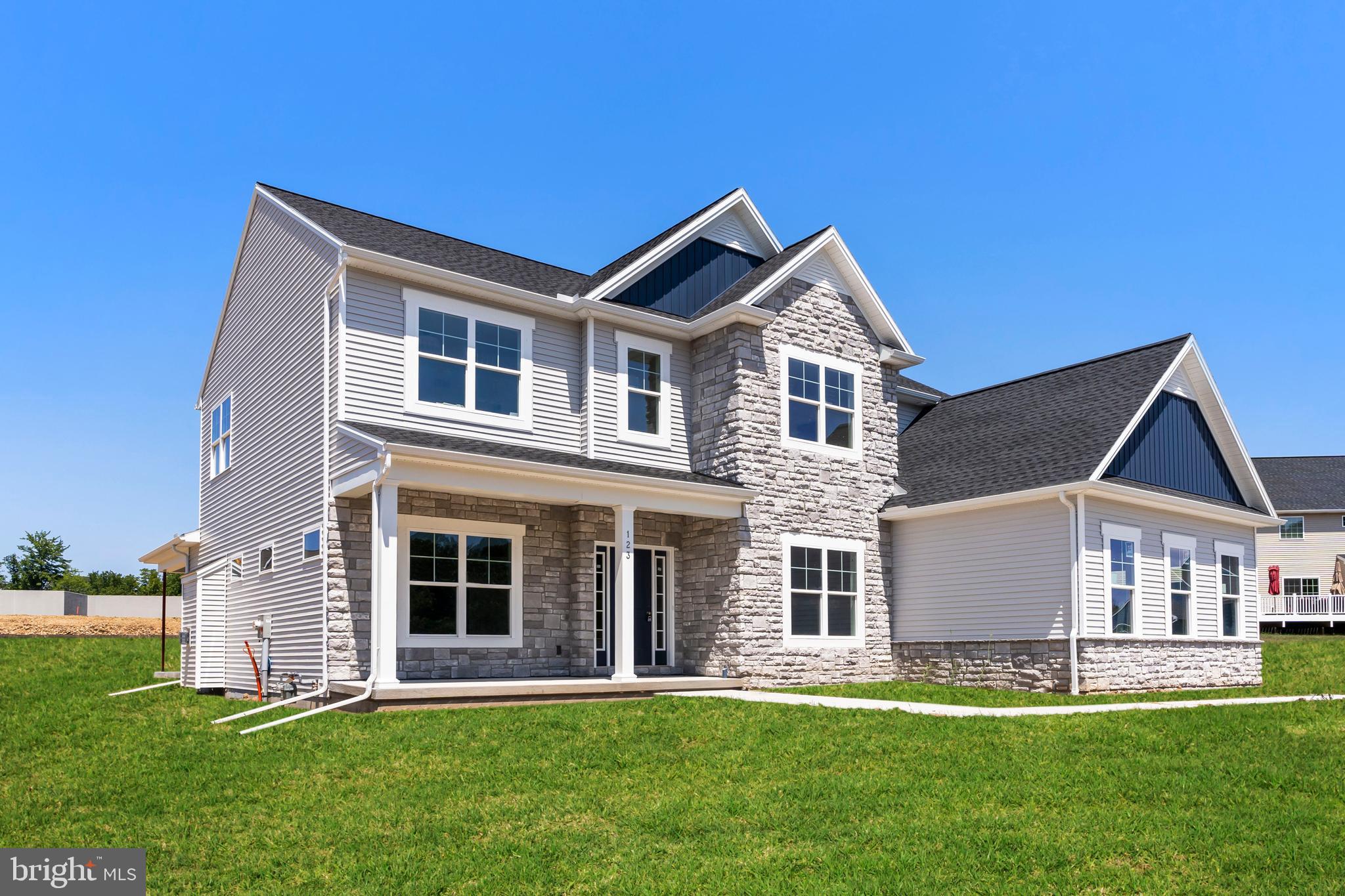 WILSHIRE ESTATES - Residential