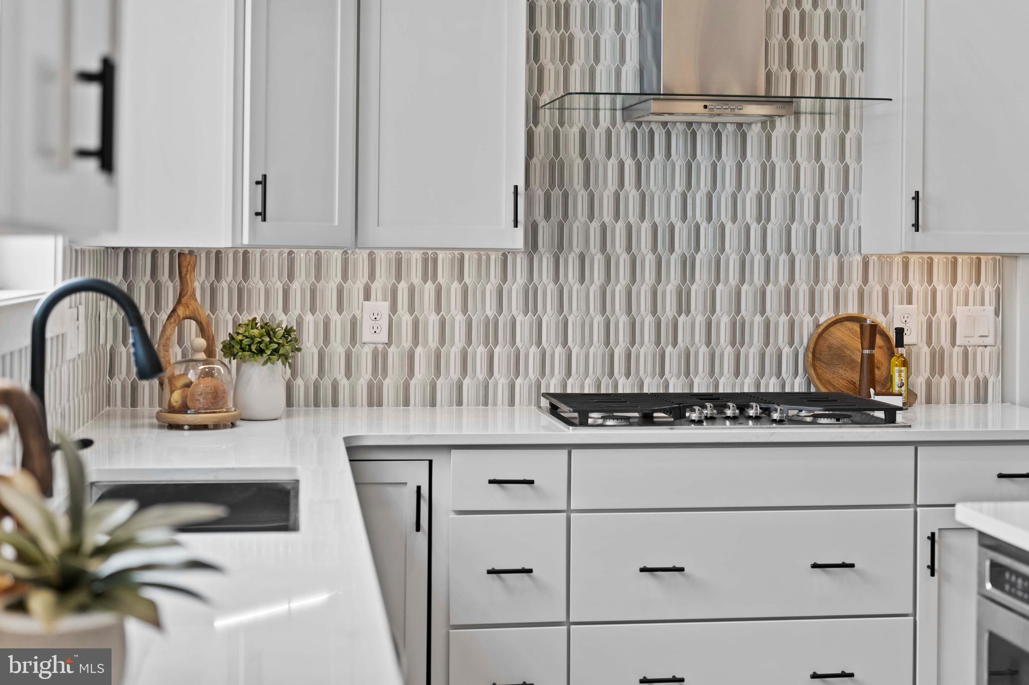 WILSHIRE ESTATES - Residential