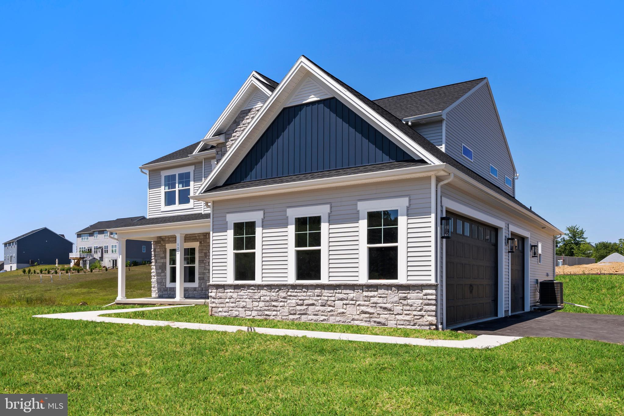 WILSHIRE ESTATES - Residential