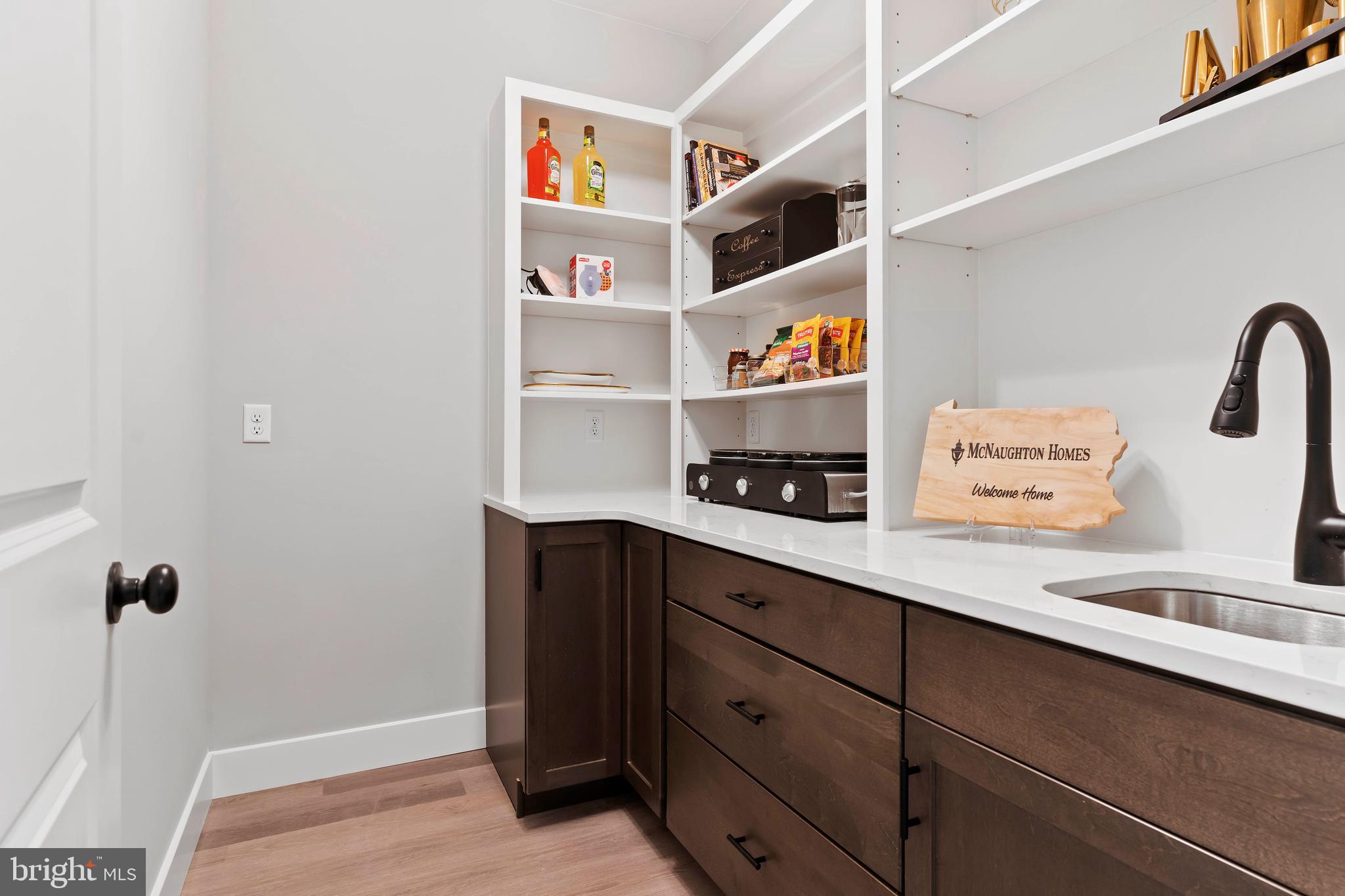 WILSHIRE ESTATES - Residential