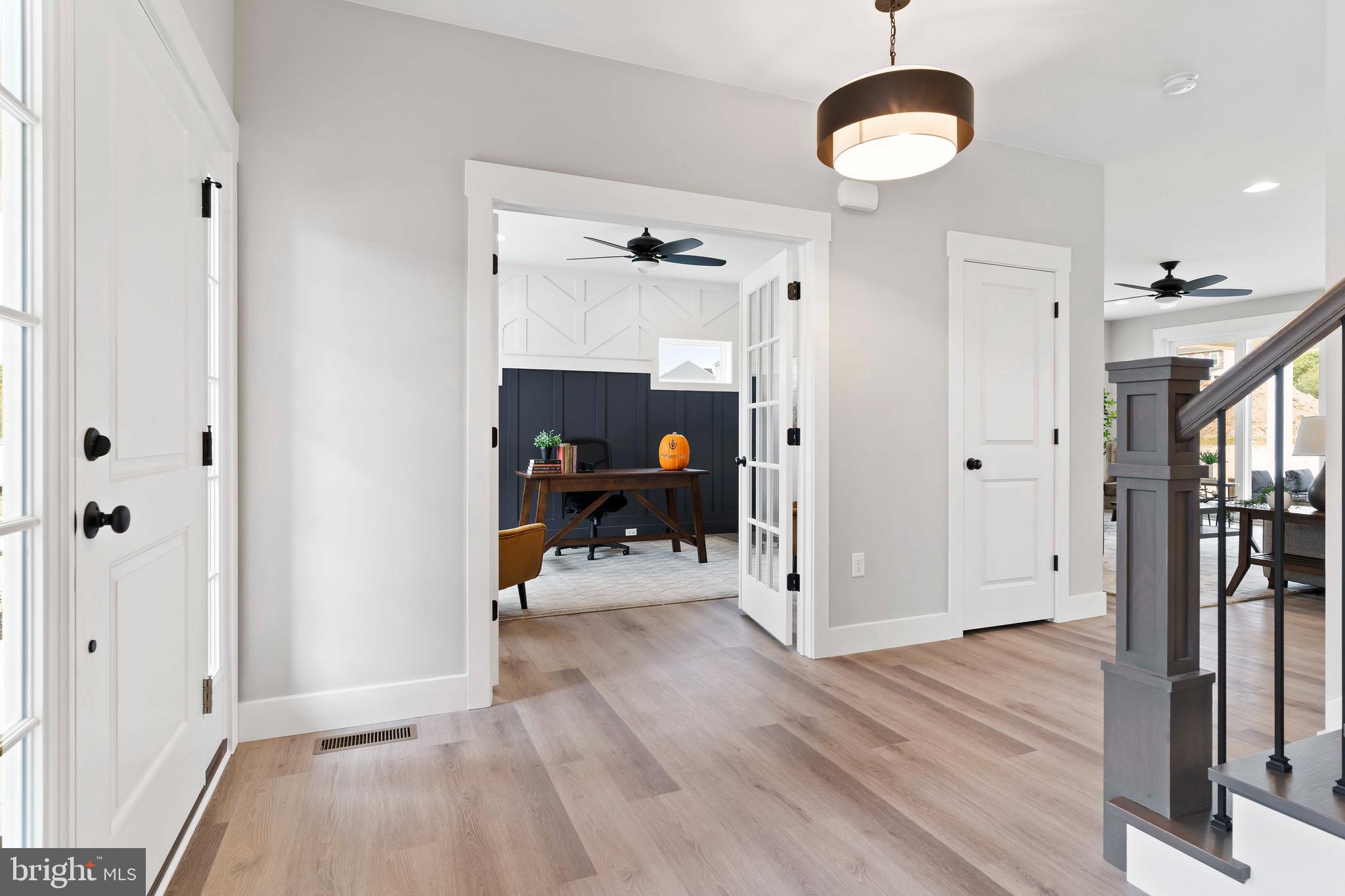 WILSHIRE ESTATES - Residential