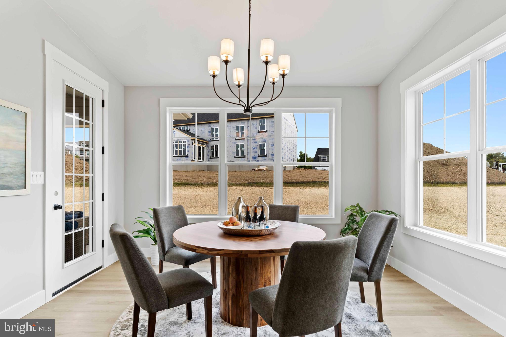 WILSHIRE ESTATES - Residential