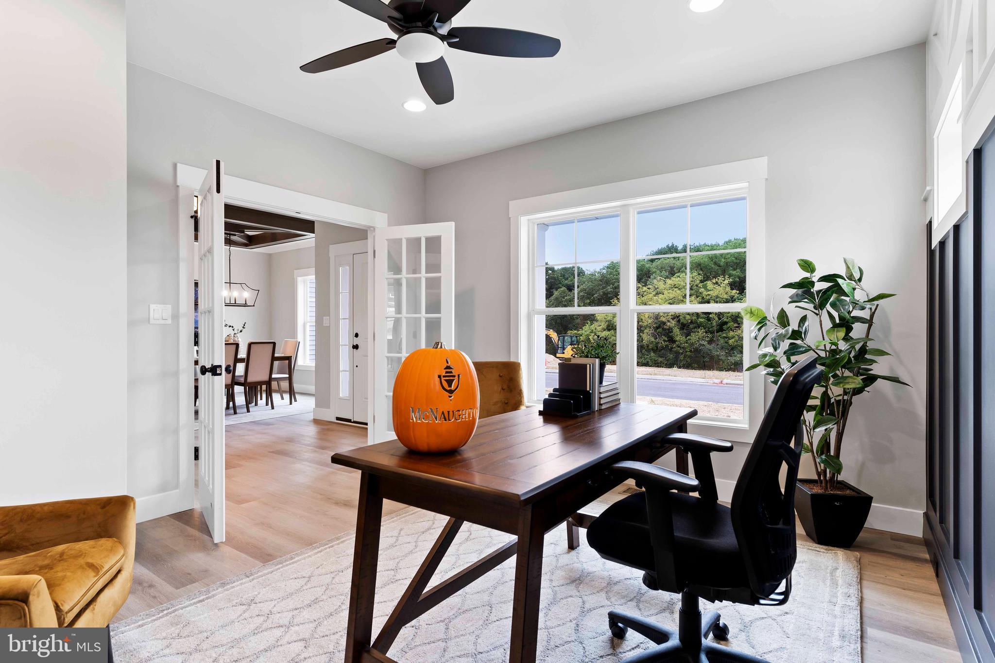 WILSHIRE ESTATES - Residential