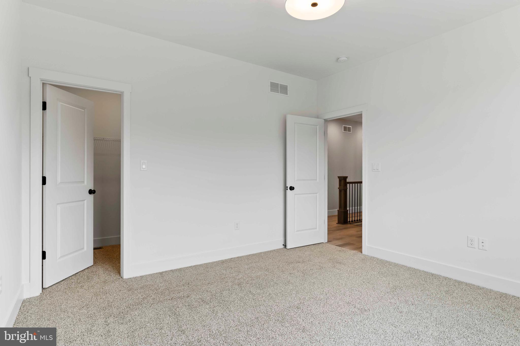 WILSHIRE ESTATES - Residential