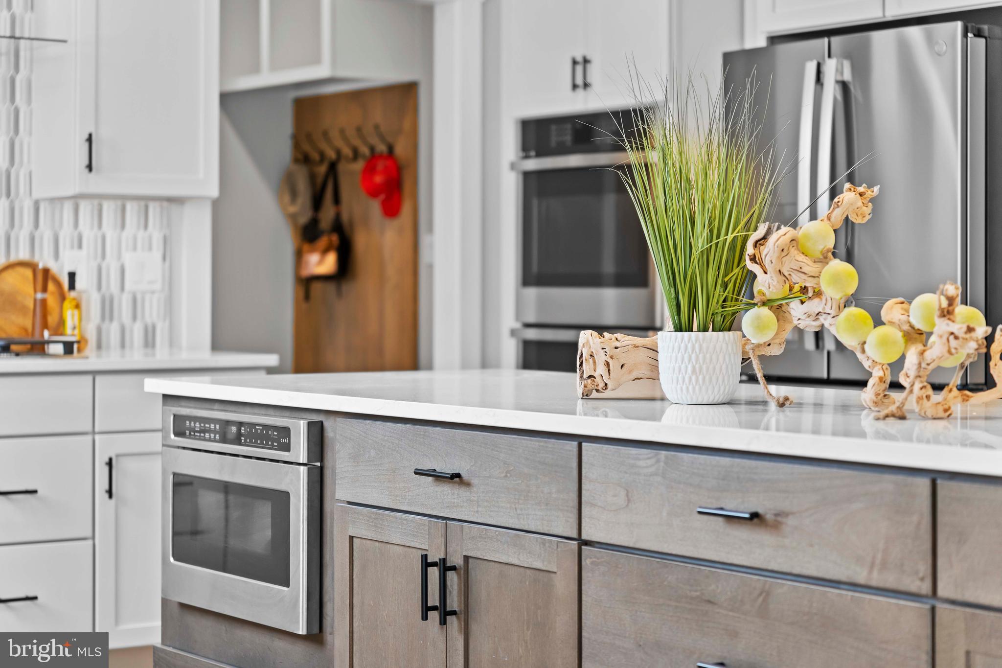 WILSHIRE ESTATES - Residential