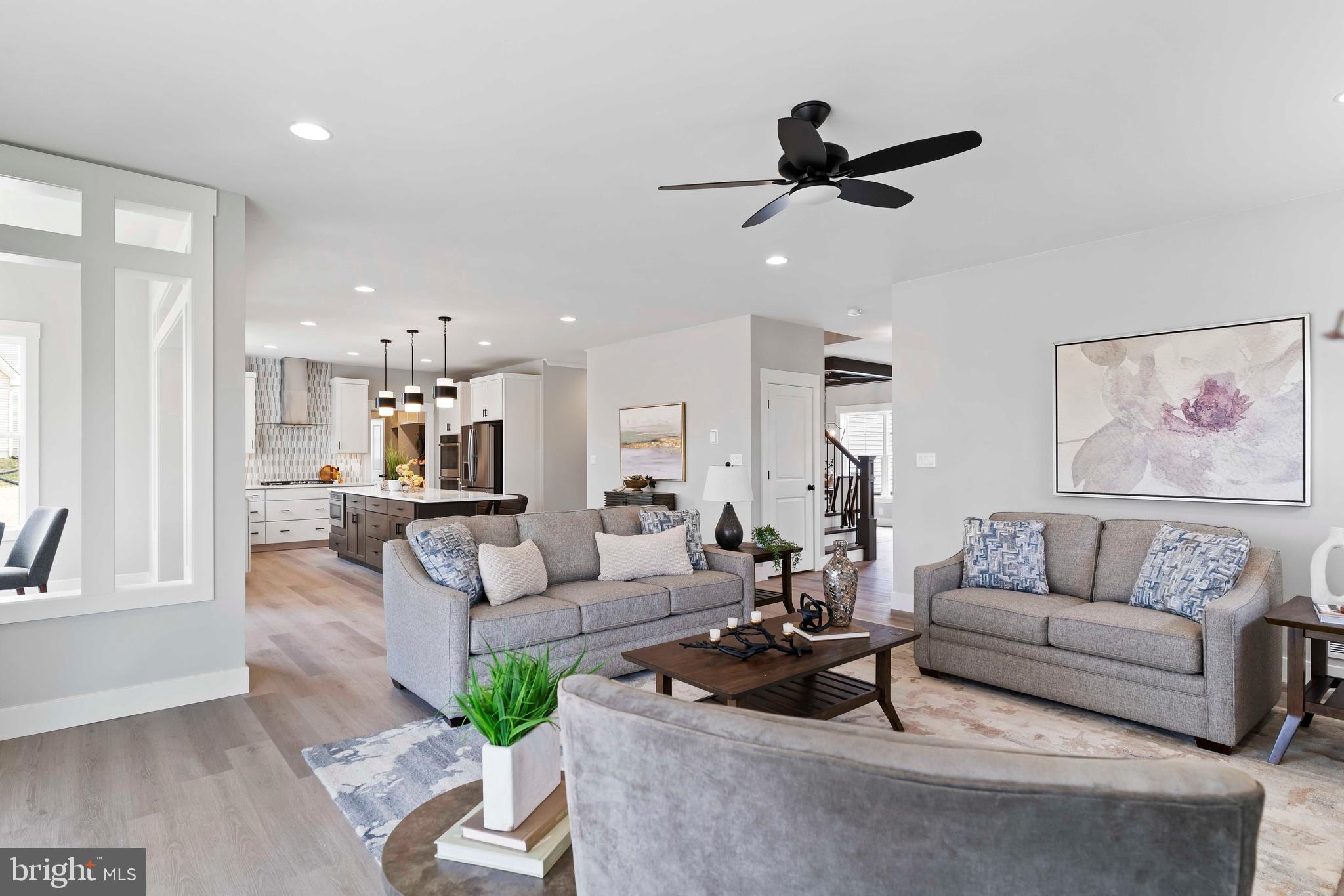 WILSHIRE ESTATES - Residential