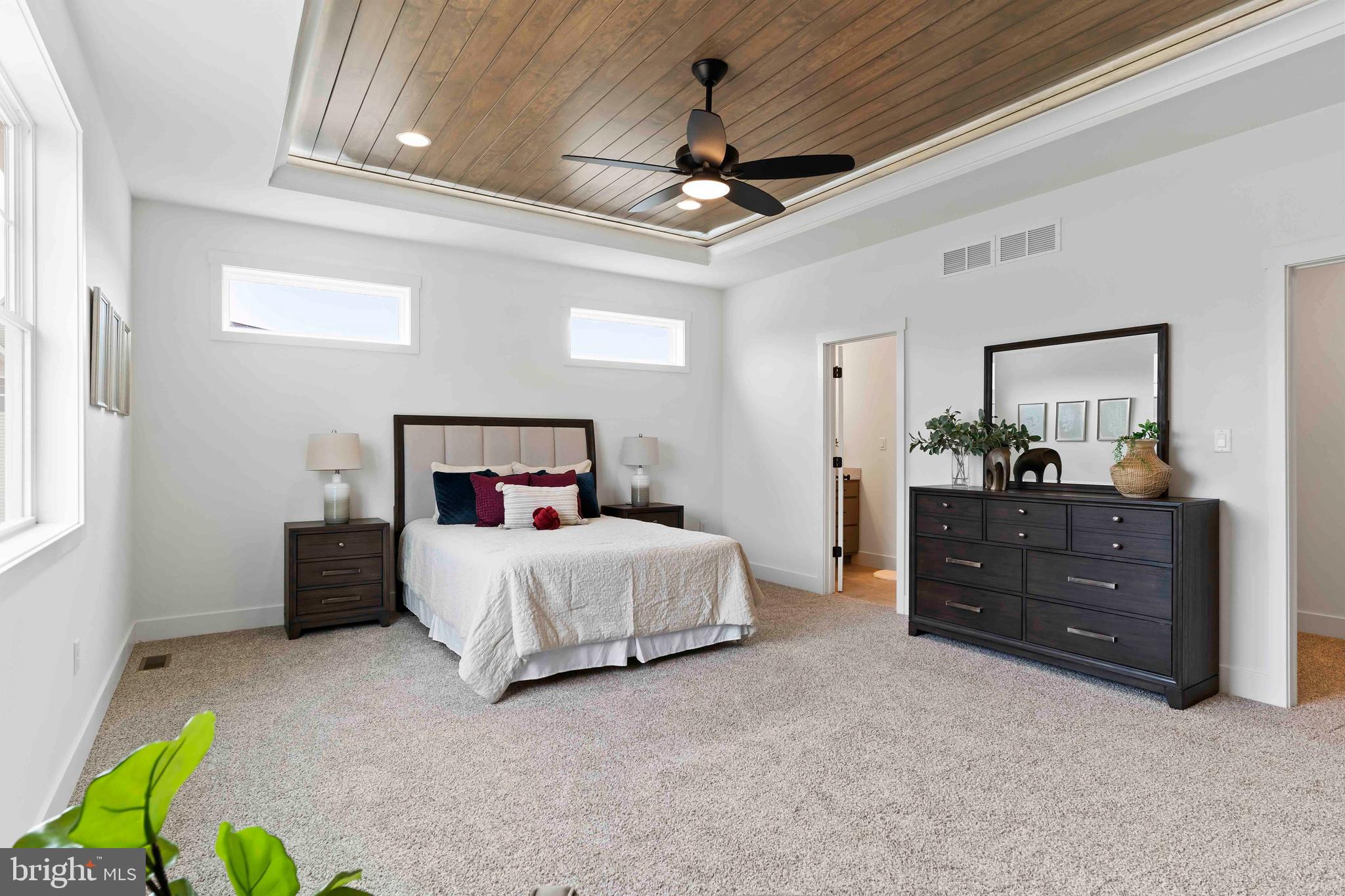 WILSHIRE ESTATES - Residential